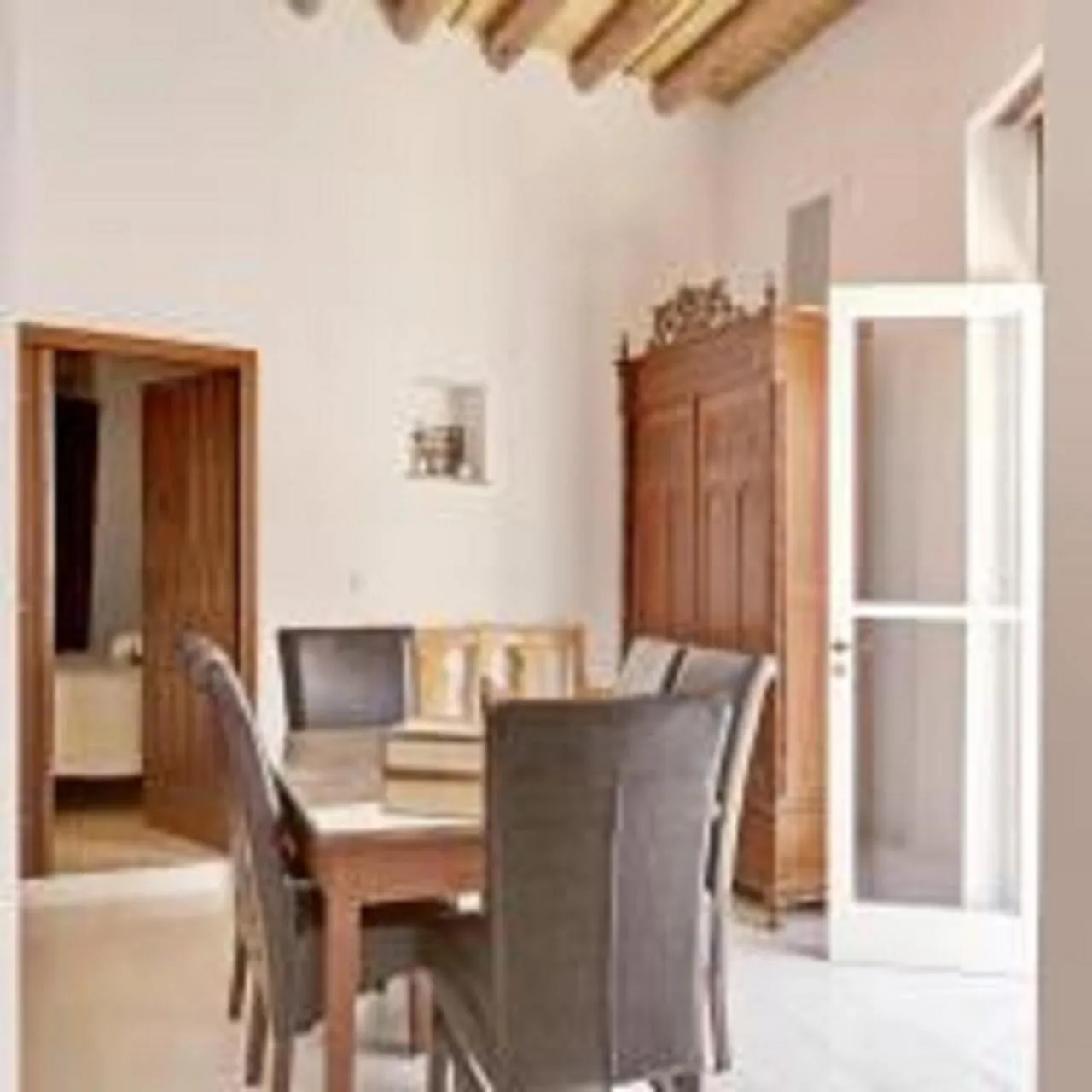 Dining area in Lefkara View