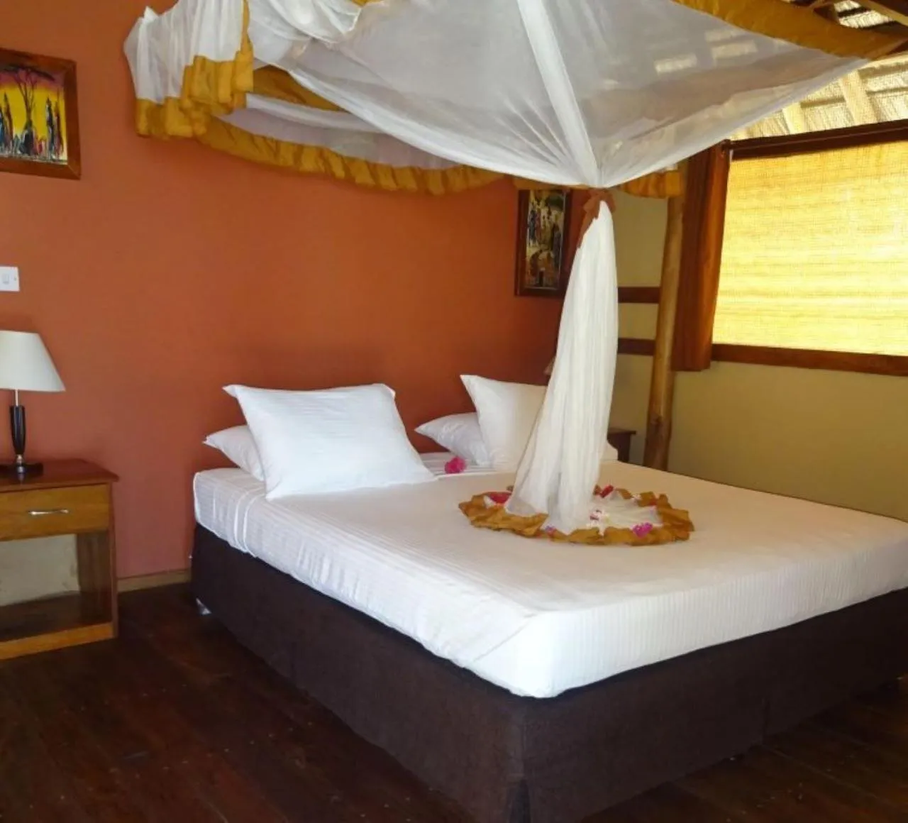 Bedroom, Bed in Barry's Beach Resort