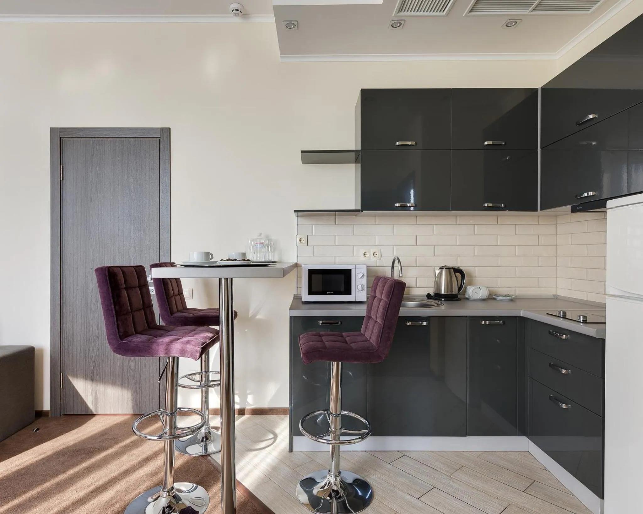 Kitchen or kitchenette in Twin Apart Hotel