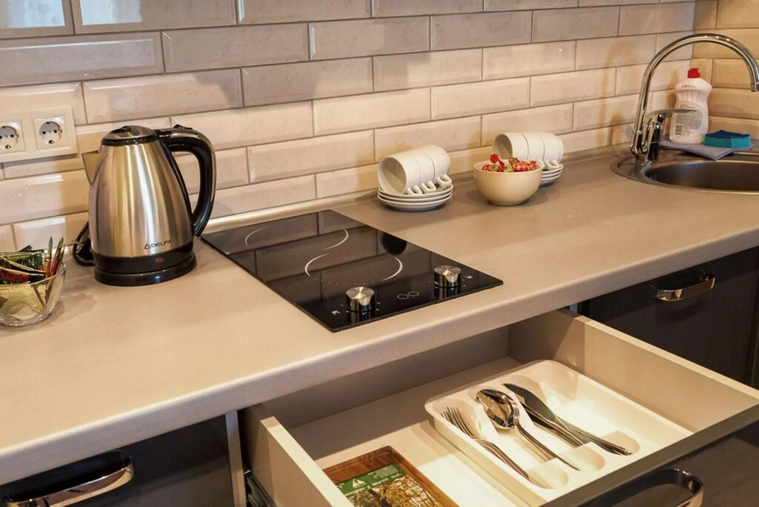 Coffee/tea facilities in Twin Apart Hotel