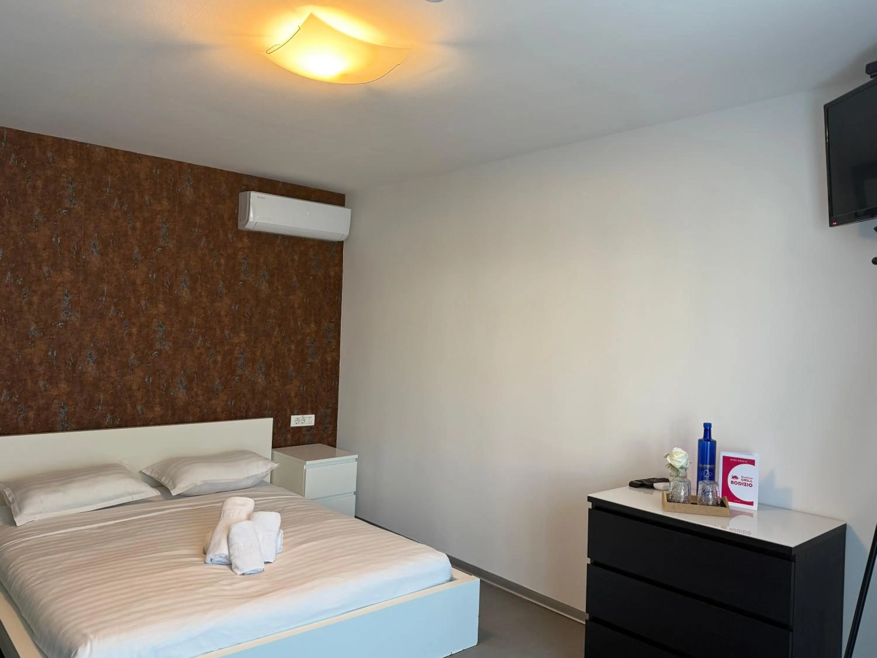 Bed in Rodizio Hill Resort