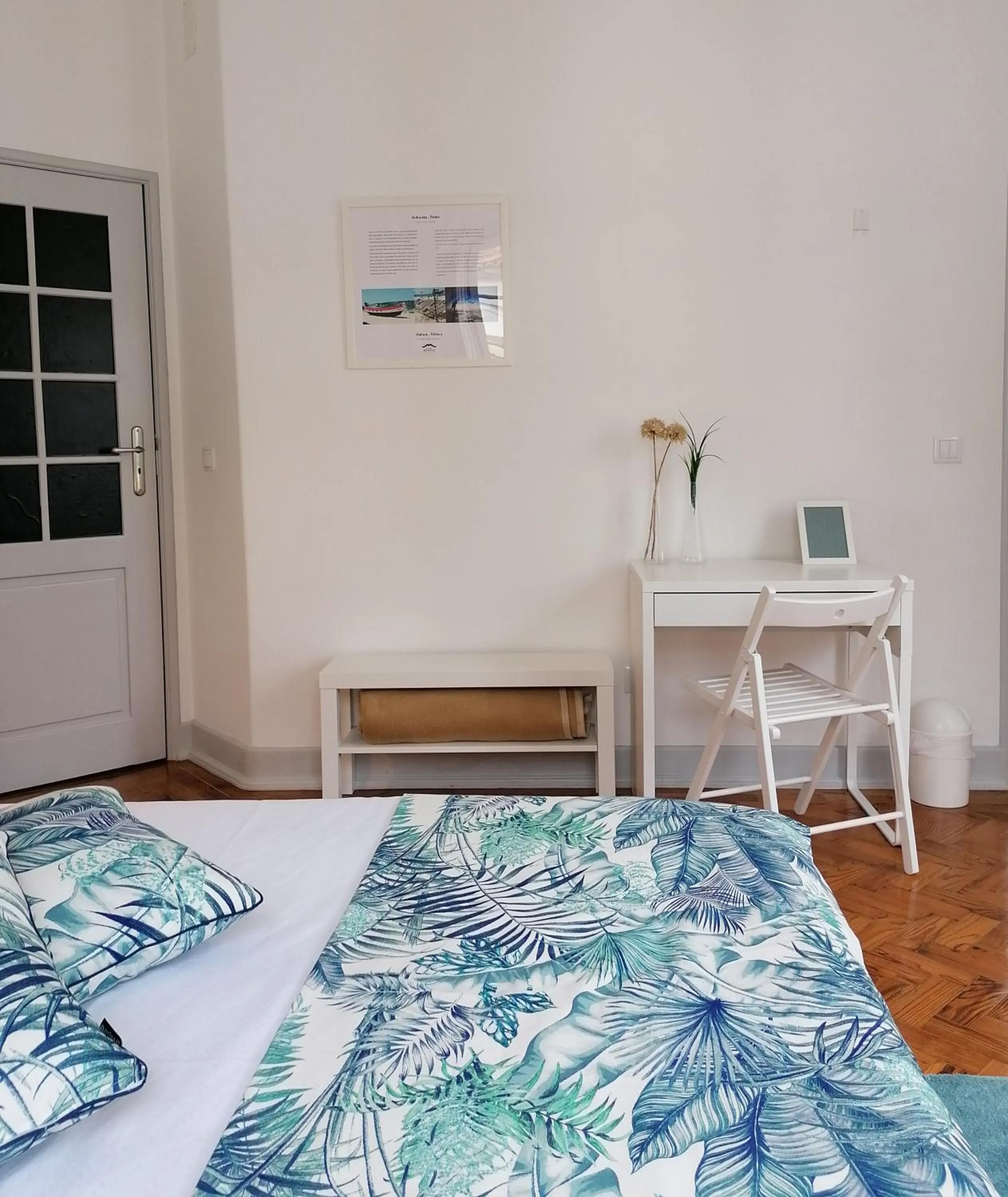 Photo of the whole room, Bed in Hostel Rossio Alcobaça