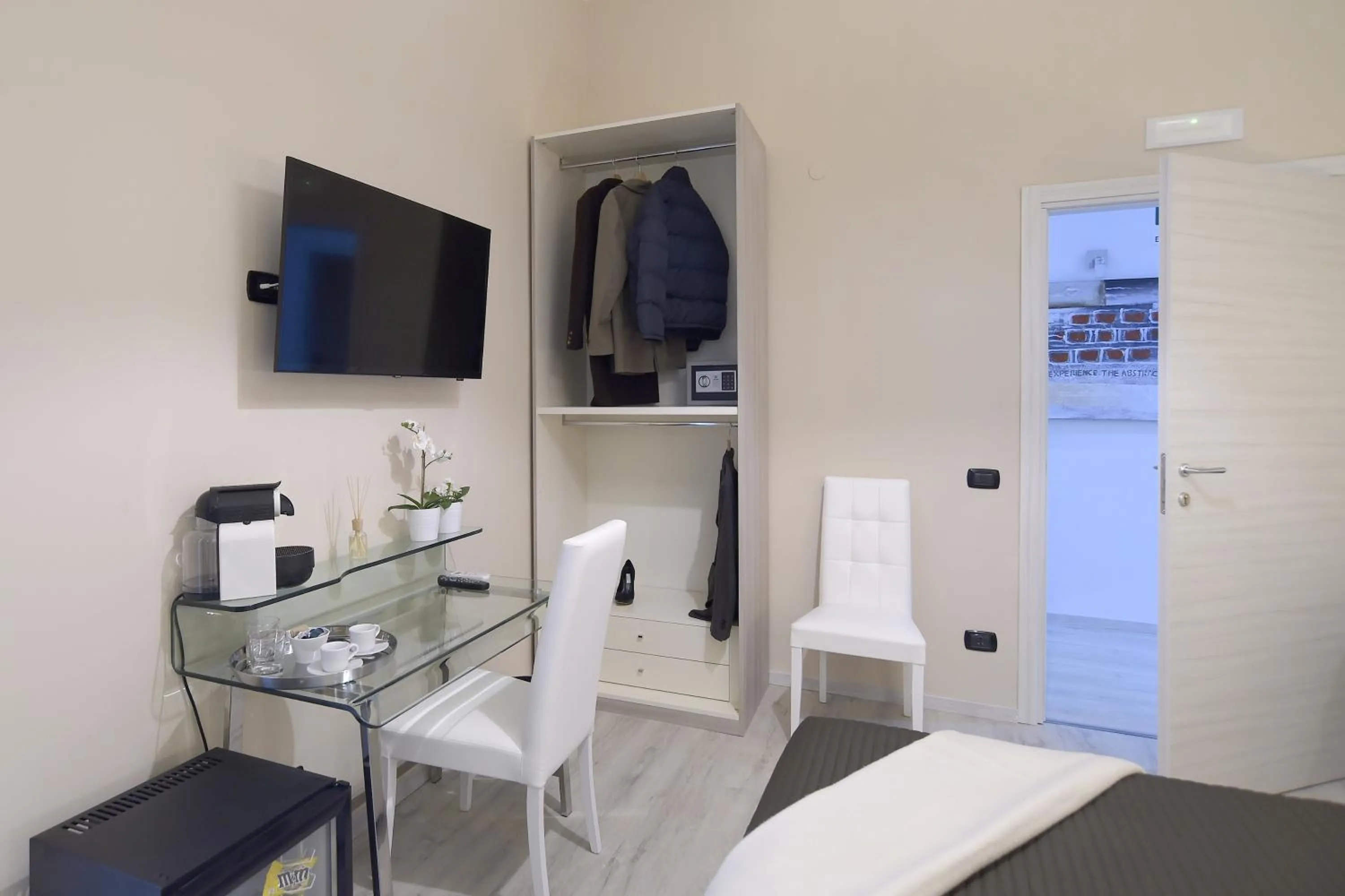 Photo of the whole room in Town House 57