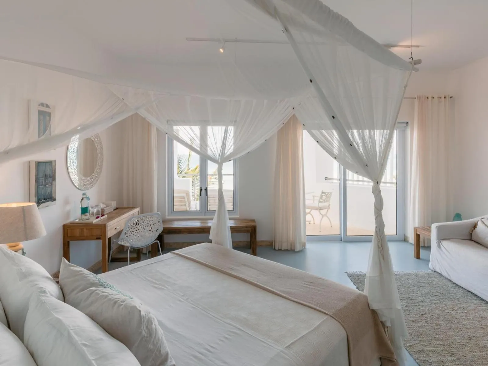 Bed in Villa Santorini