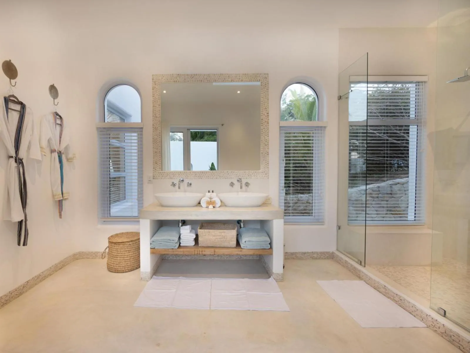 Bathroom in Villa Santorini