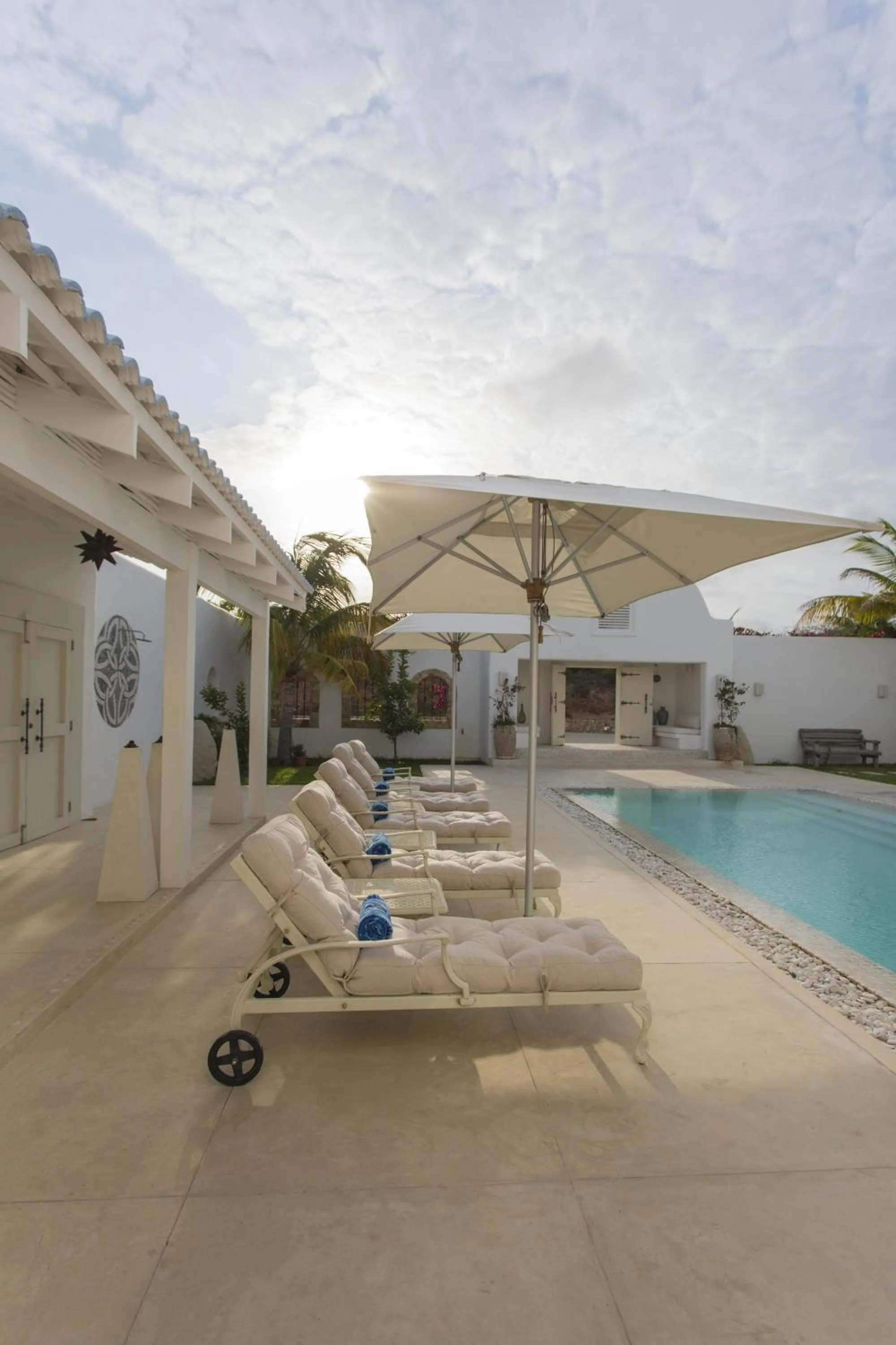 Swimming pool in Villa Santorini