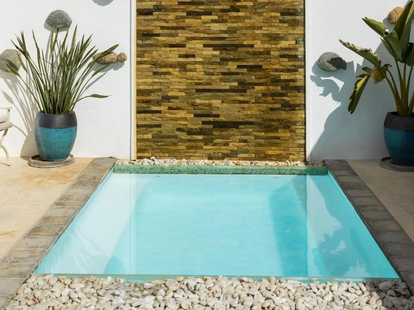 Swimming pool in Villa Santorini
