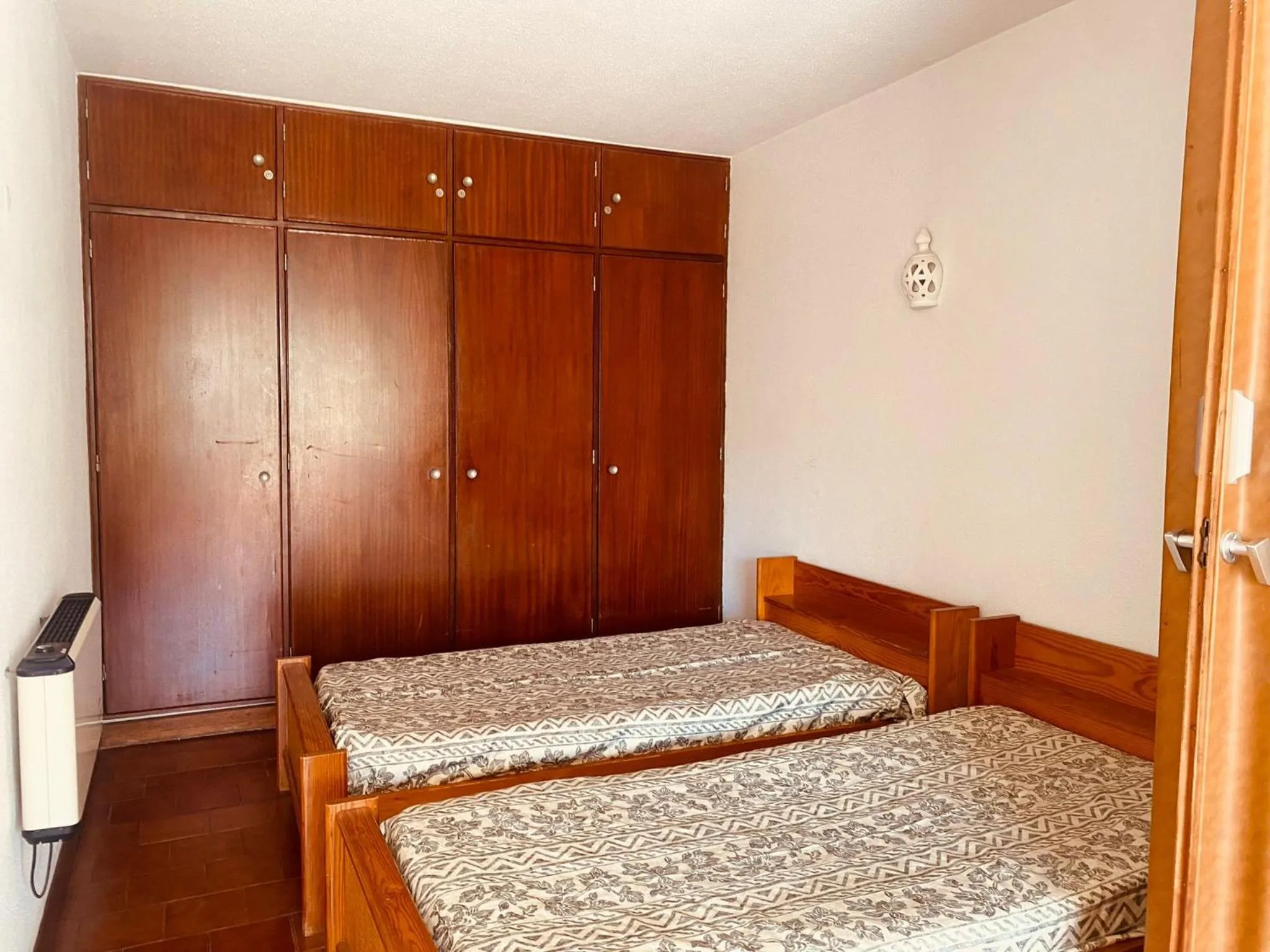 Bed in Torre Verde Balcony&Pool View Flat