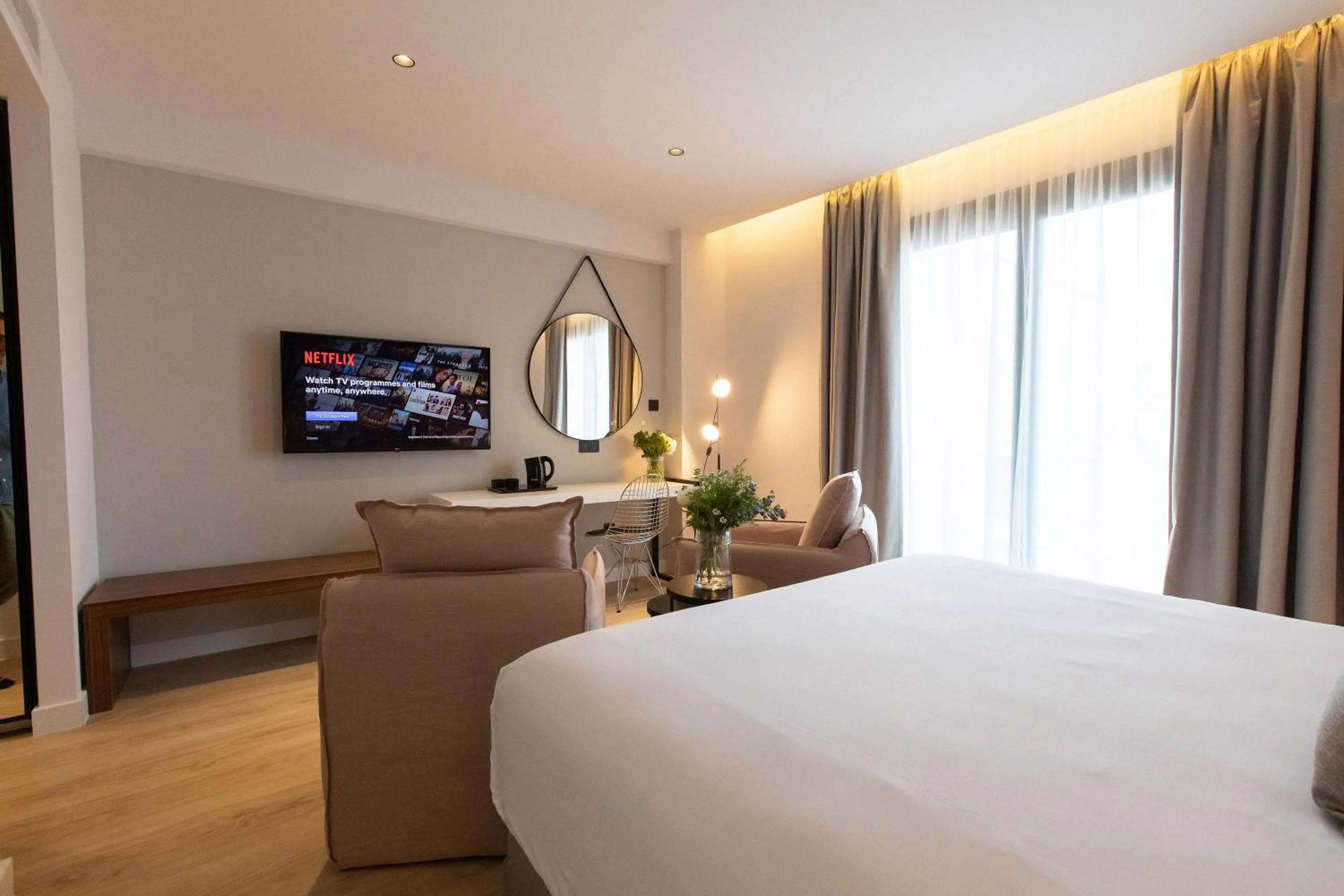 Bed in Old Port Hotel