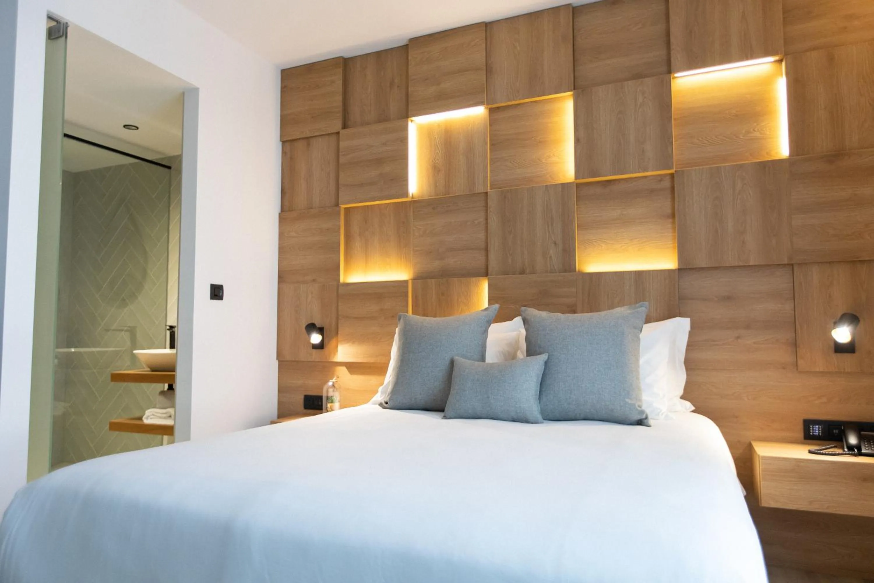 Bed in Old Port Hotel