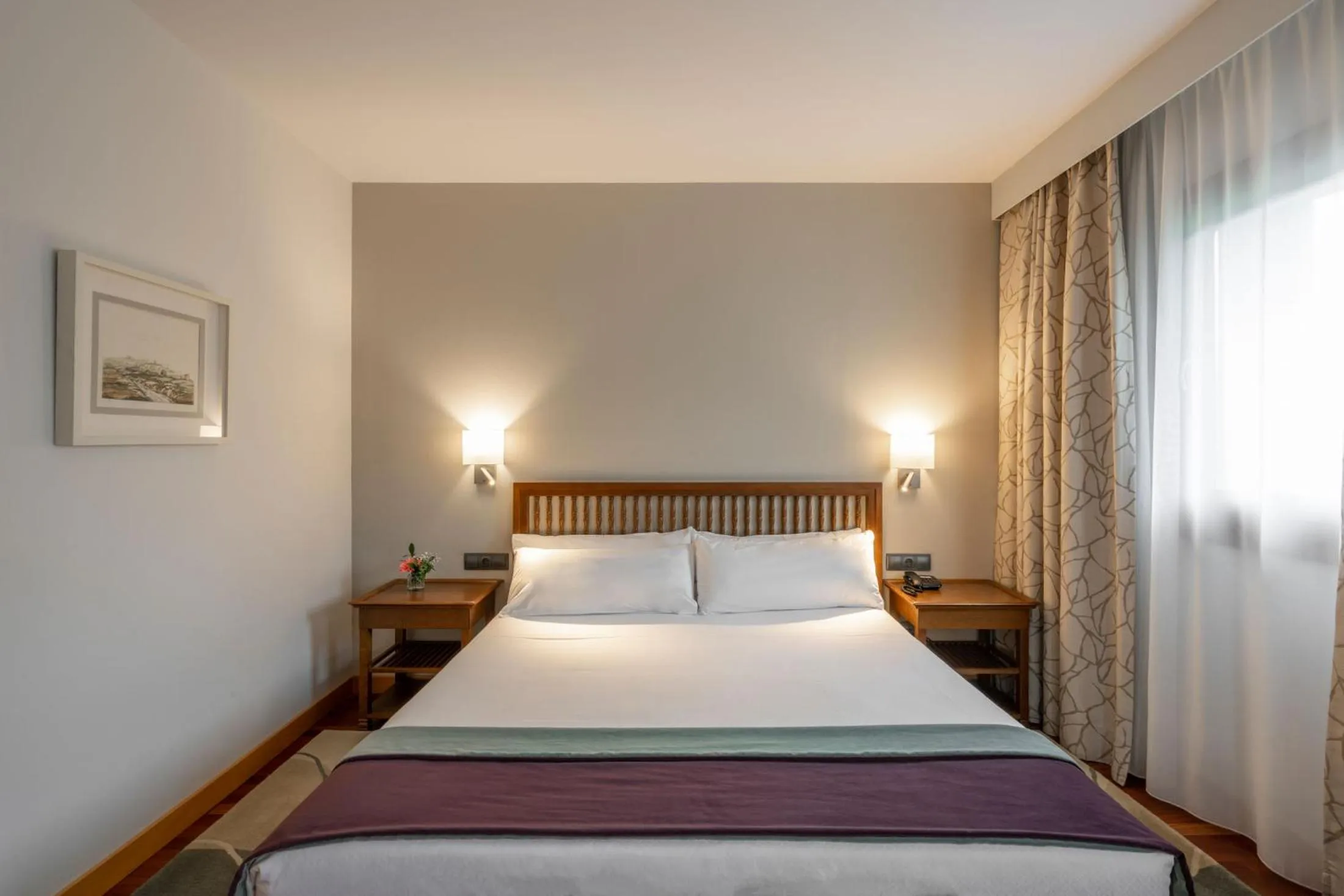 Bed in Parador de Villafranca del Bierzo