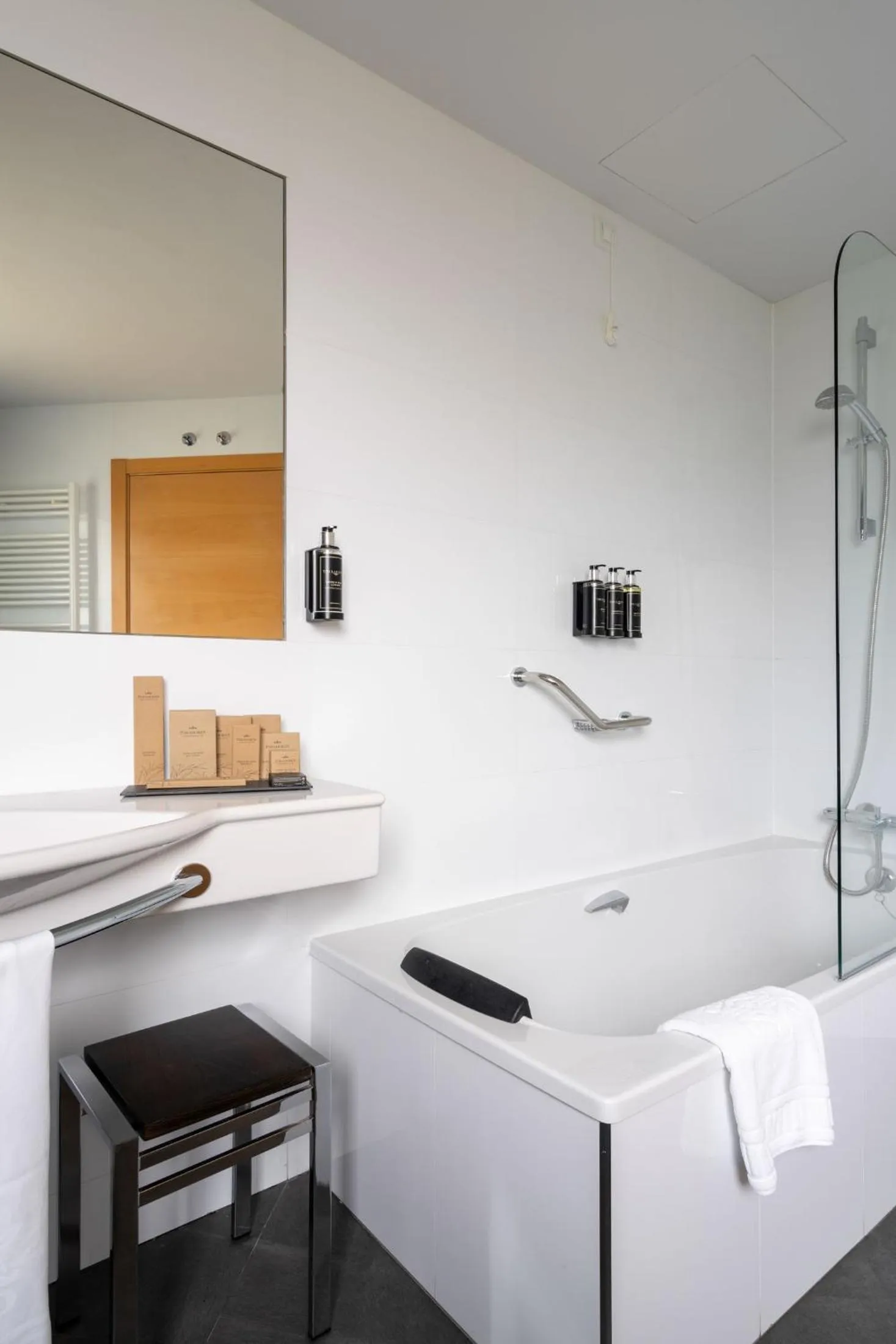 Bathroom in Parador de Villafranca del Bierzo