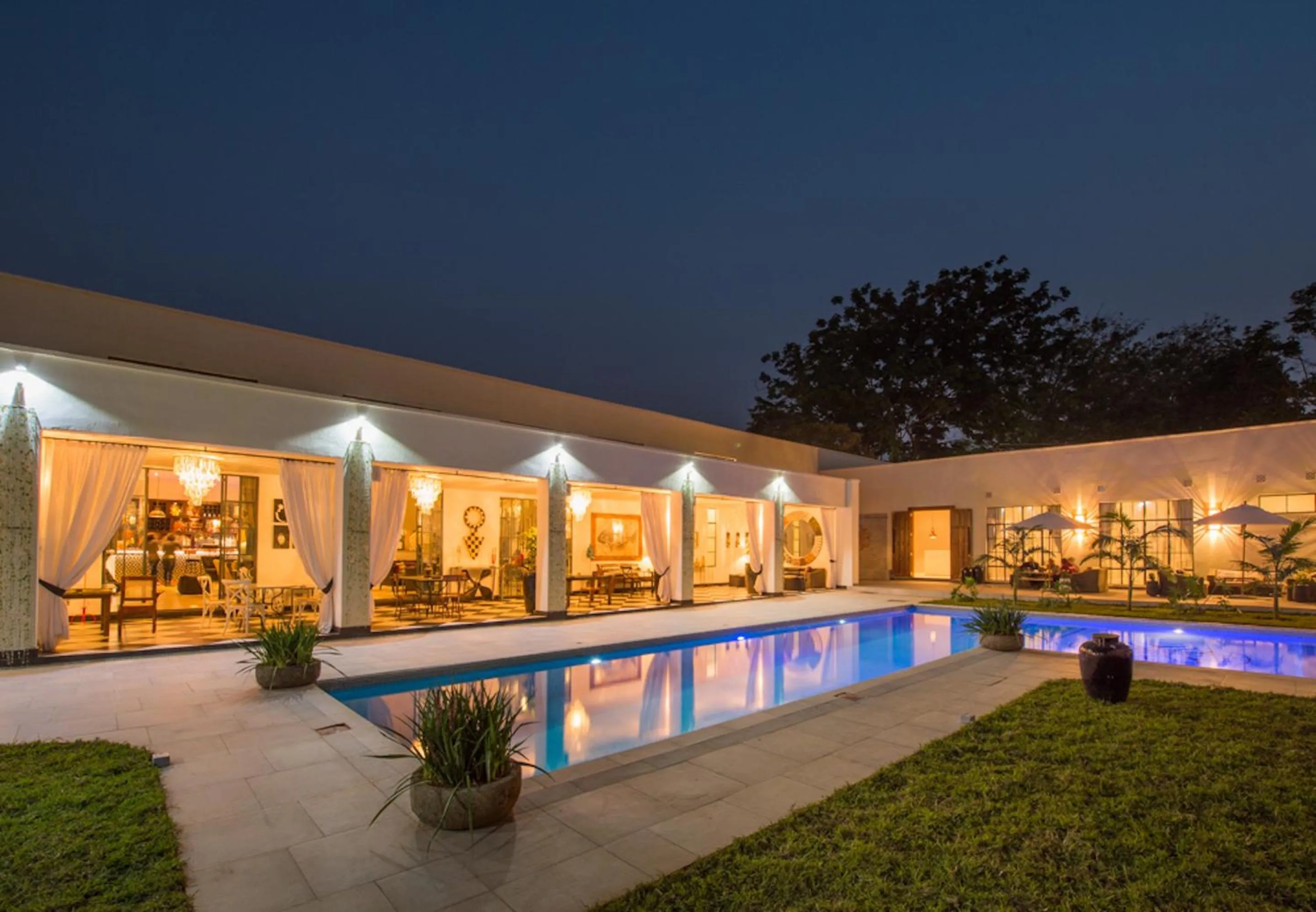 Swimming pool in Latitude 15 Degrees