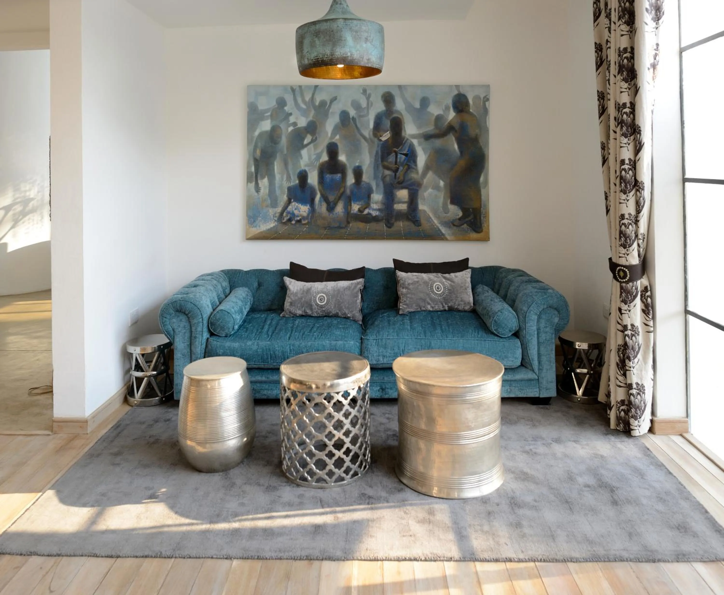 Communal lounge/ TV room in Latitude 15 Degrees