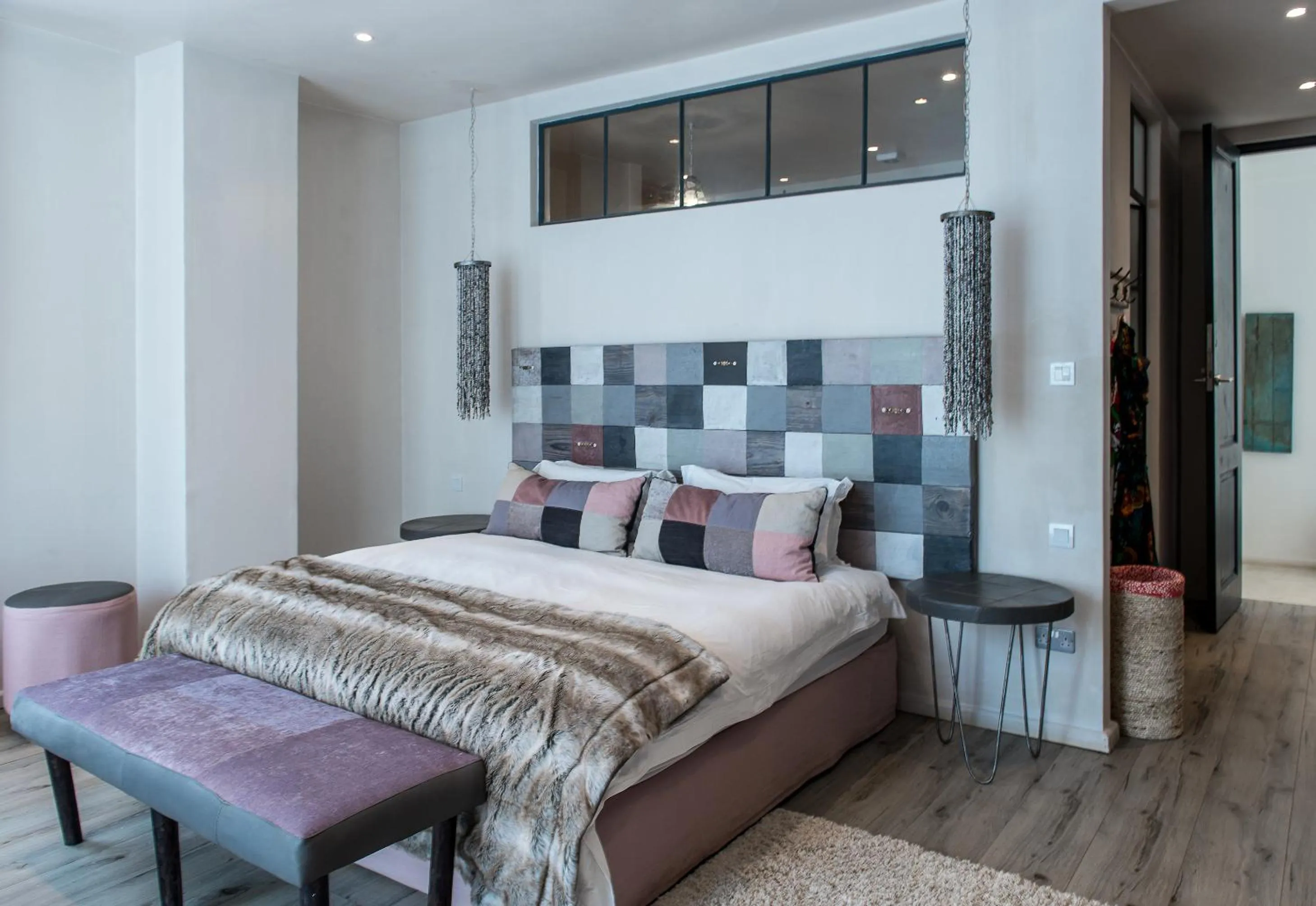 Bed in Latitude 15 Degrees