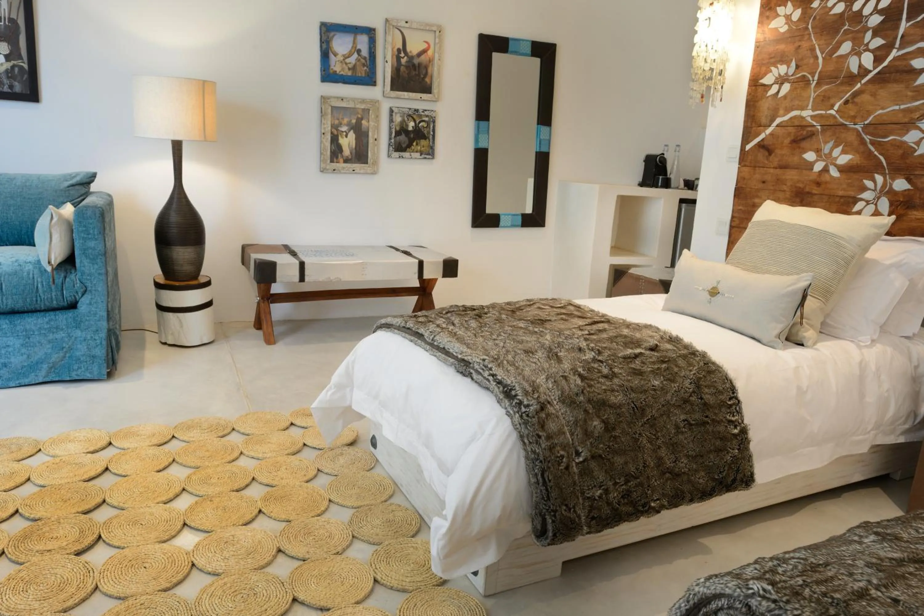 Bed in Latitude 15 Degrees