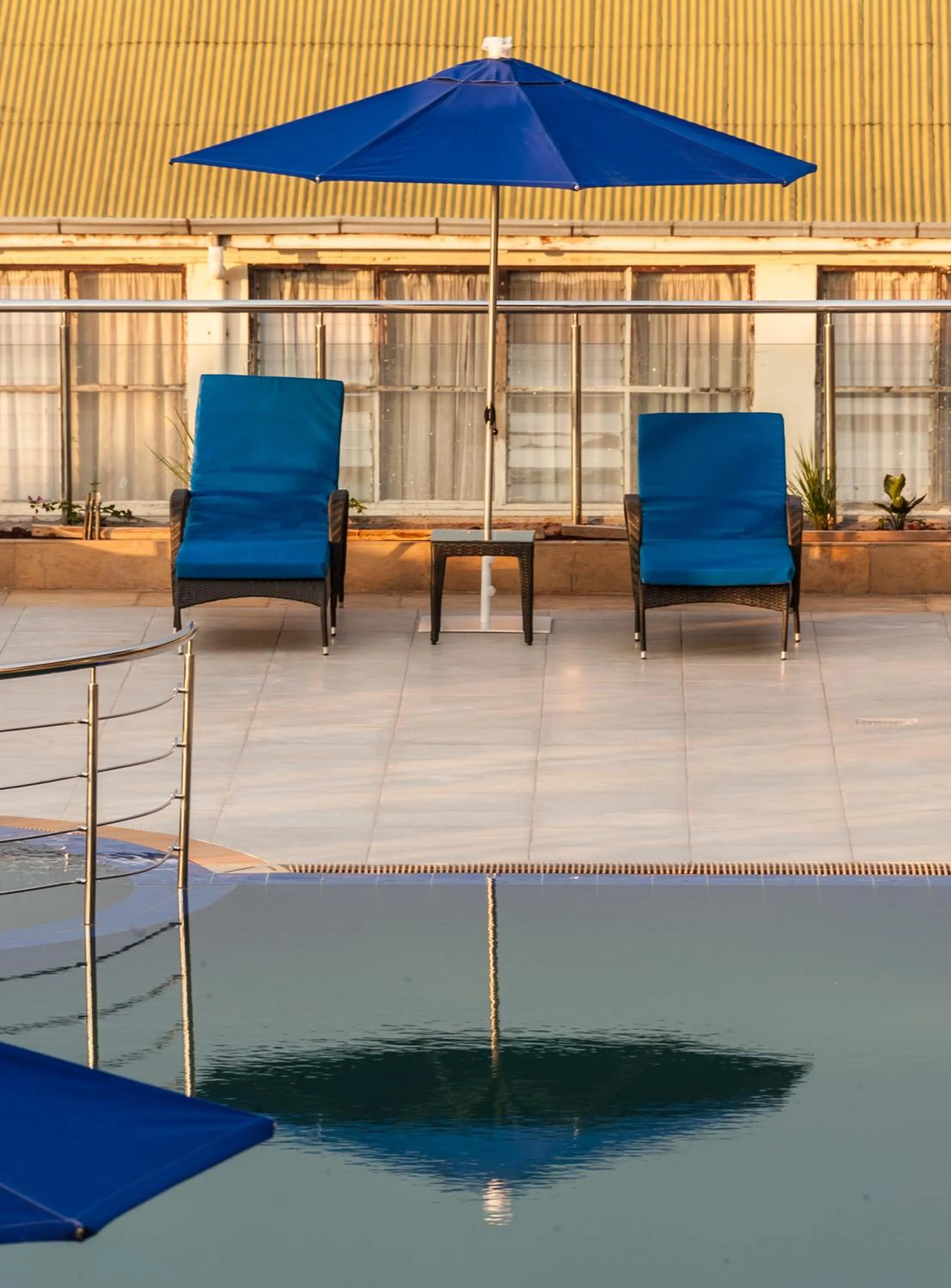 Swimming pool in Acacia Premier Hotel