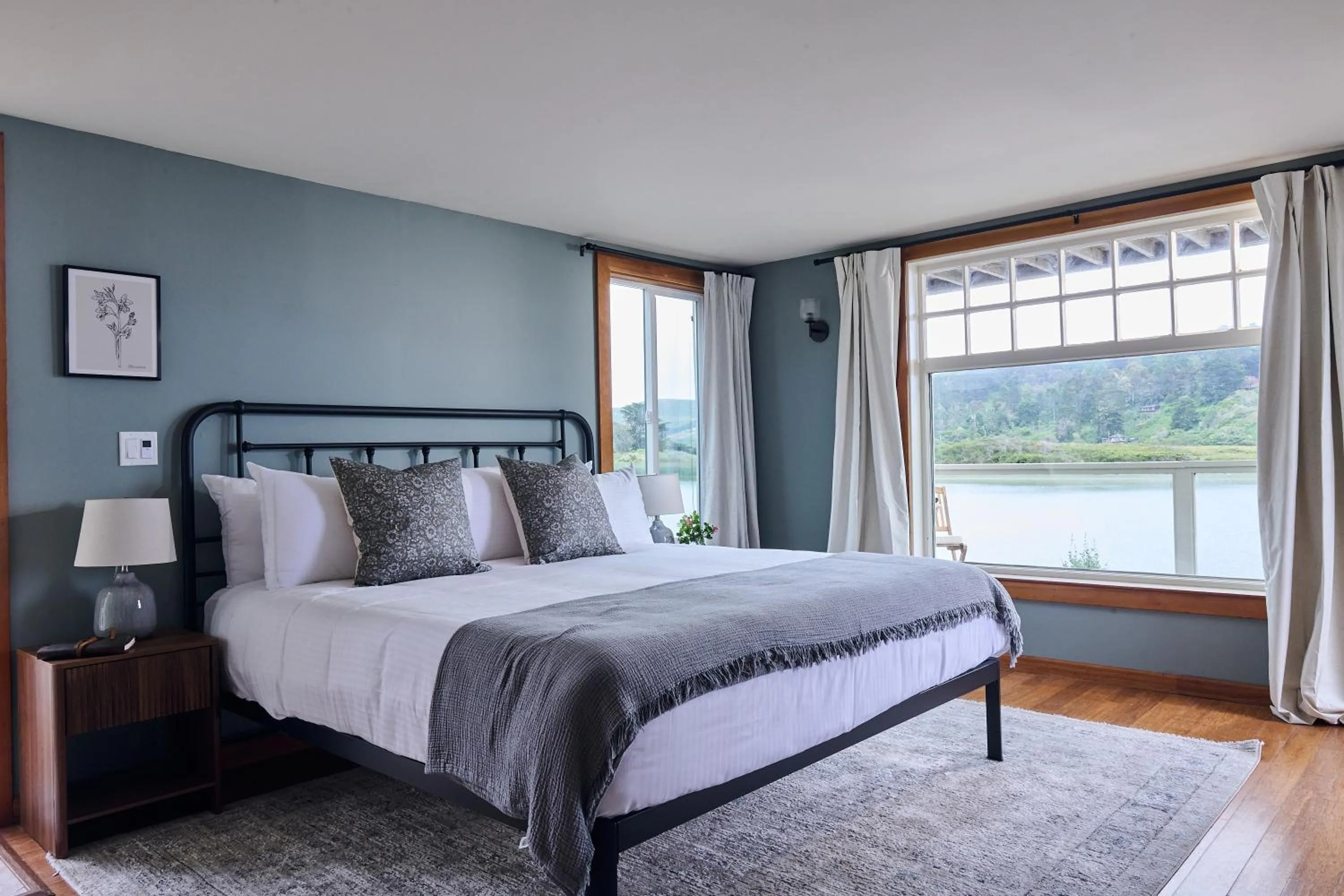 Bed in Madeira House