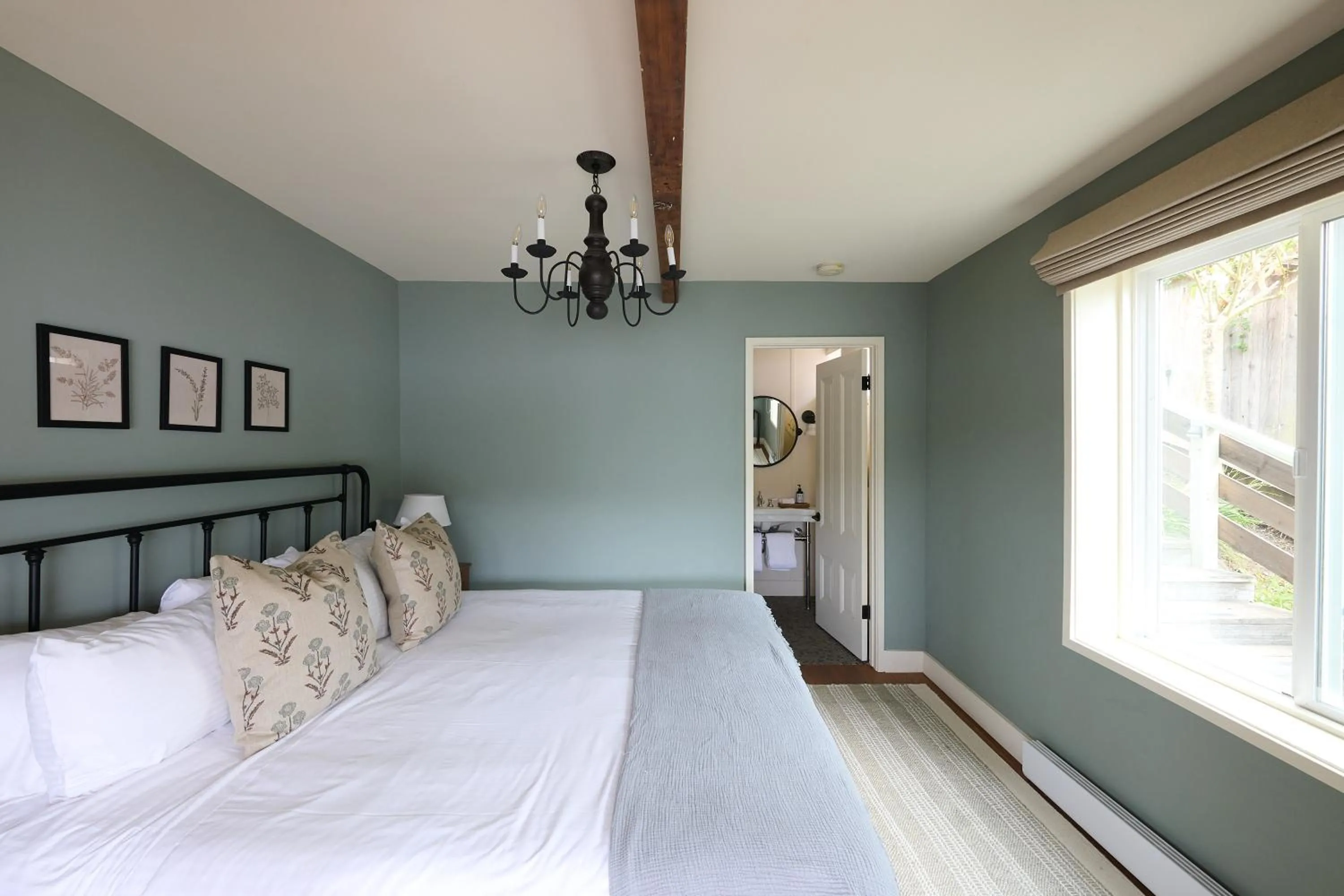 Bed in Madeira House