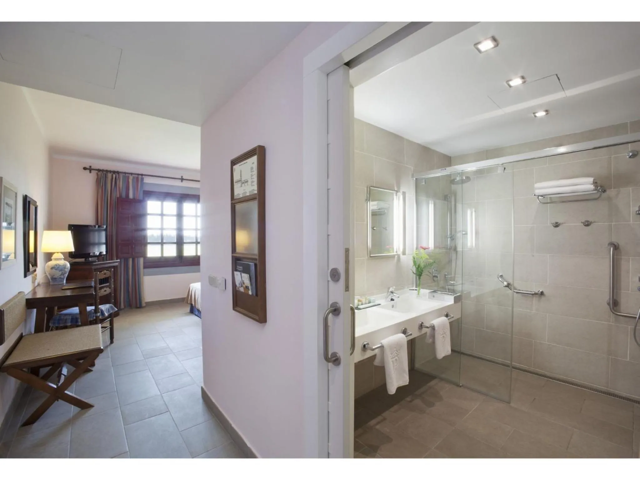 Bathroom in Parador de Albacete