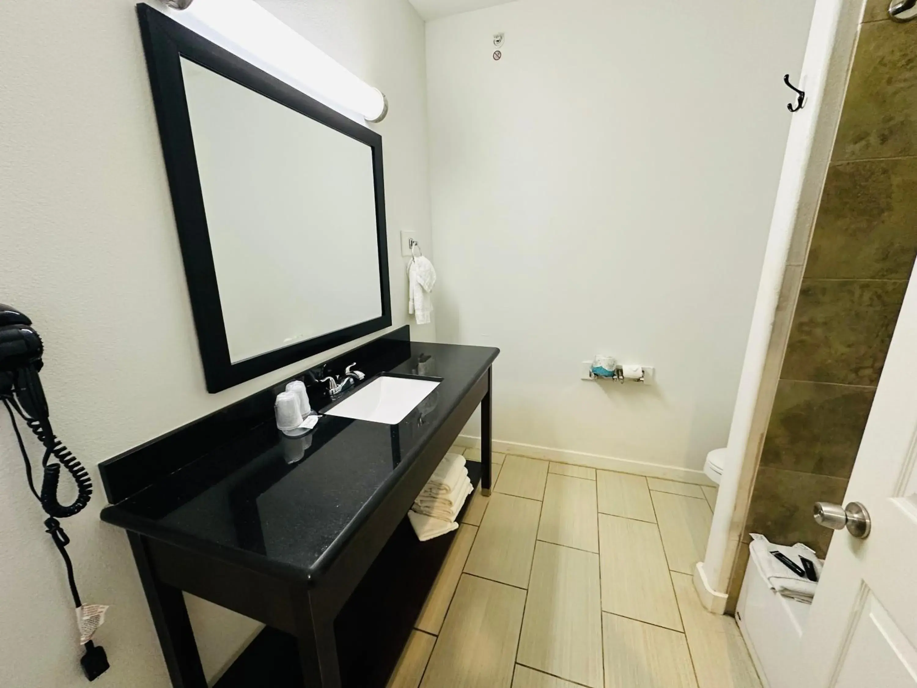 Deluxe Queen Studio in Lux Inn and Suites Deluxe Queen Studio in Lux Inn and Suites