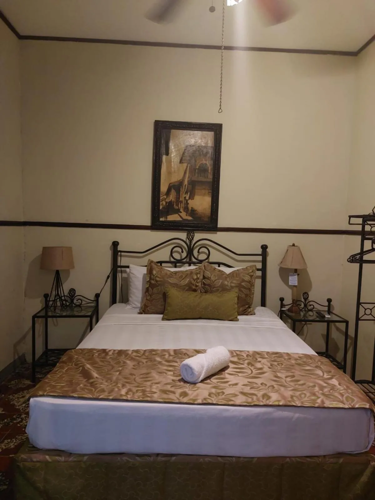 Bed in Hotel Los Balcones Leon