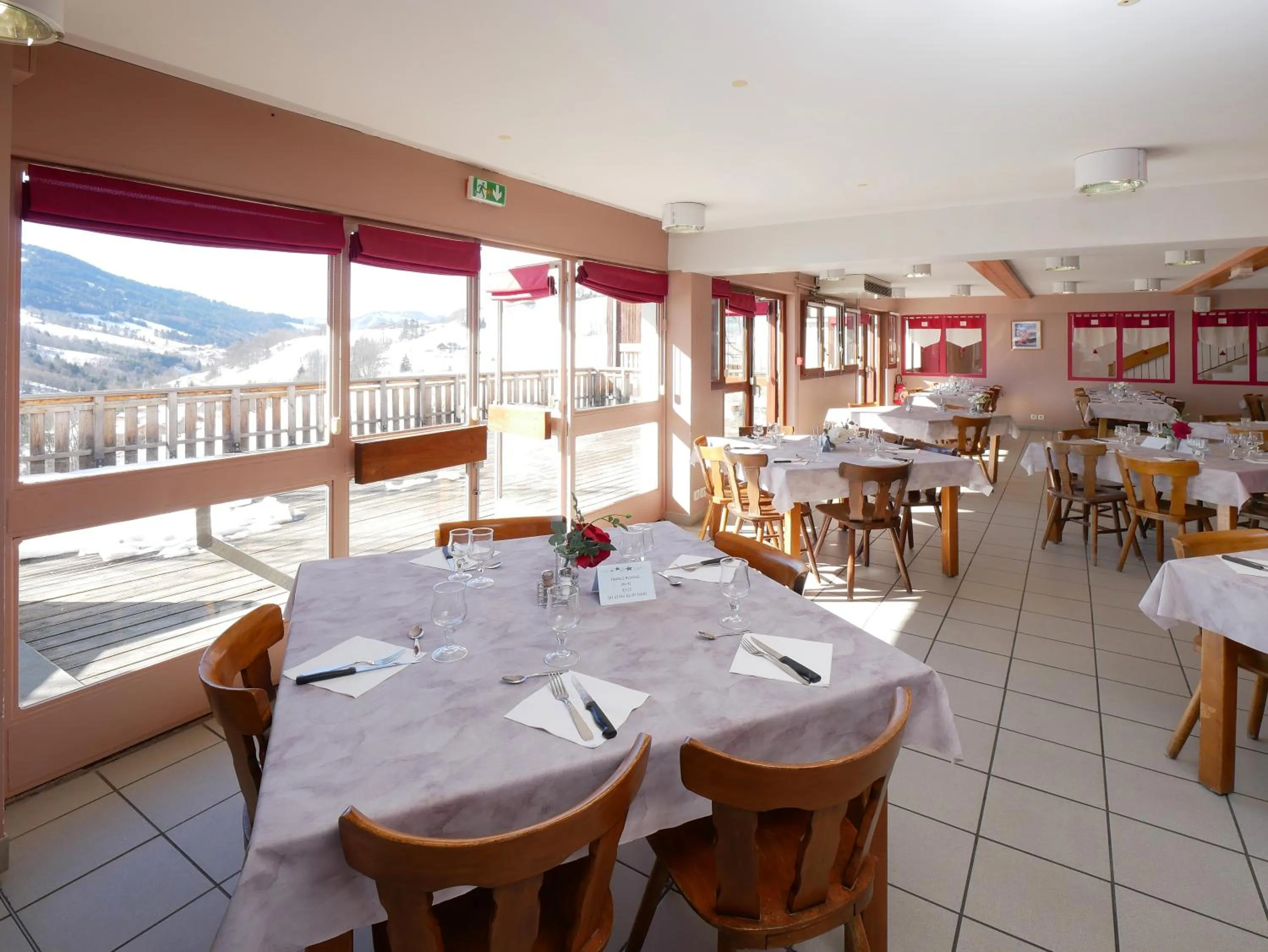 Restaurant/places to eat in ULVF Les Essertets