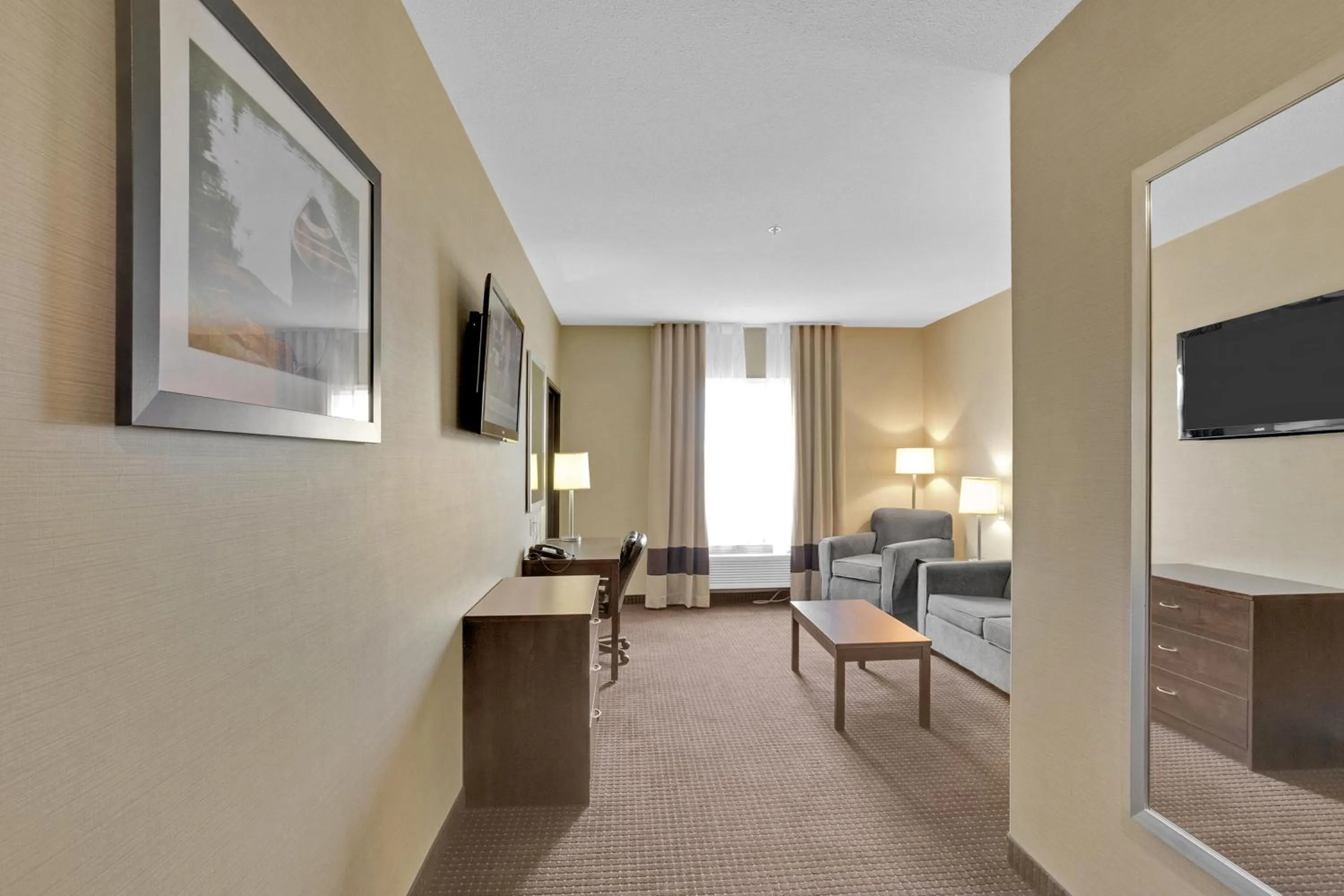 King Studio with Sofa Bed in Duvernay Inn & Suites