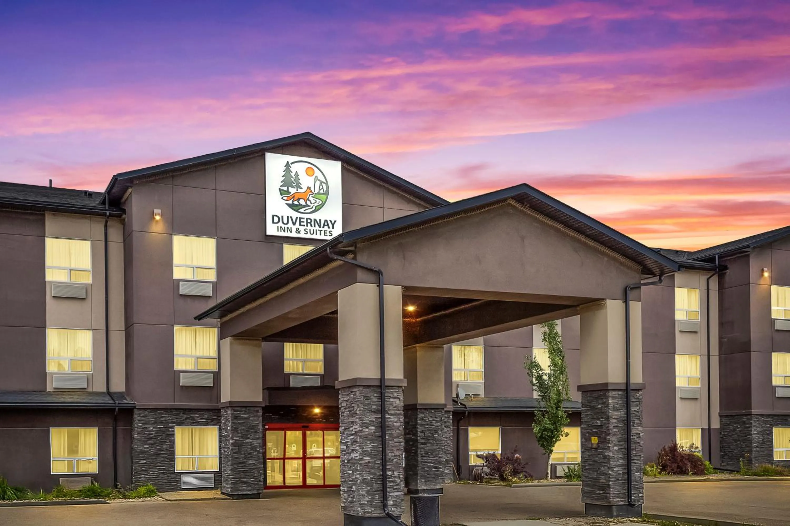 Duvernay Inn & Suites
