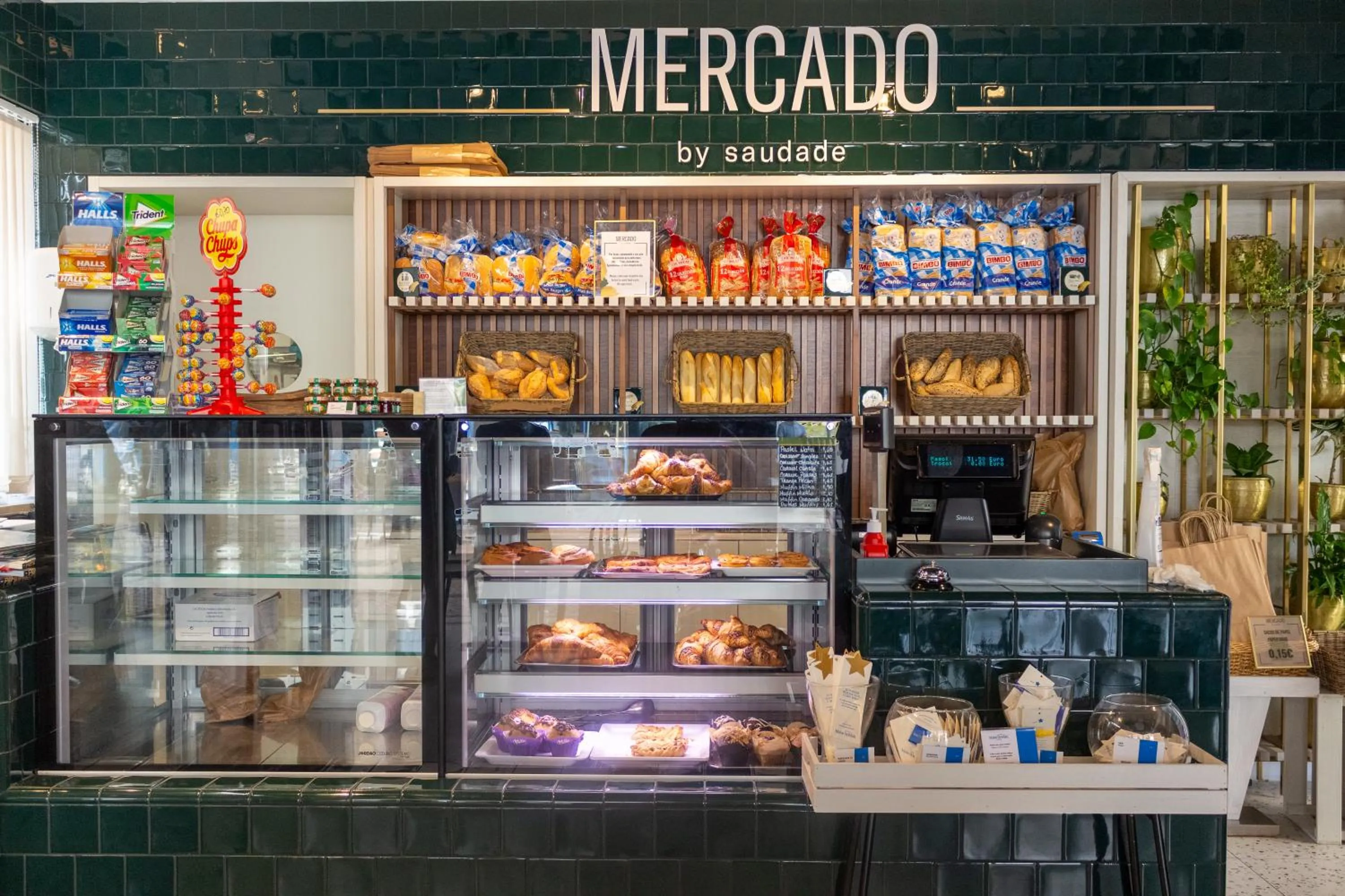 Supermarket/grocery shop in Dunas Douradas Beach Club