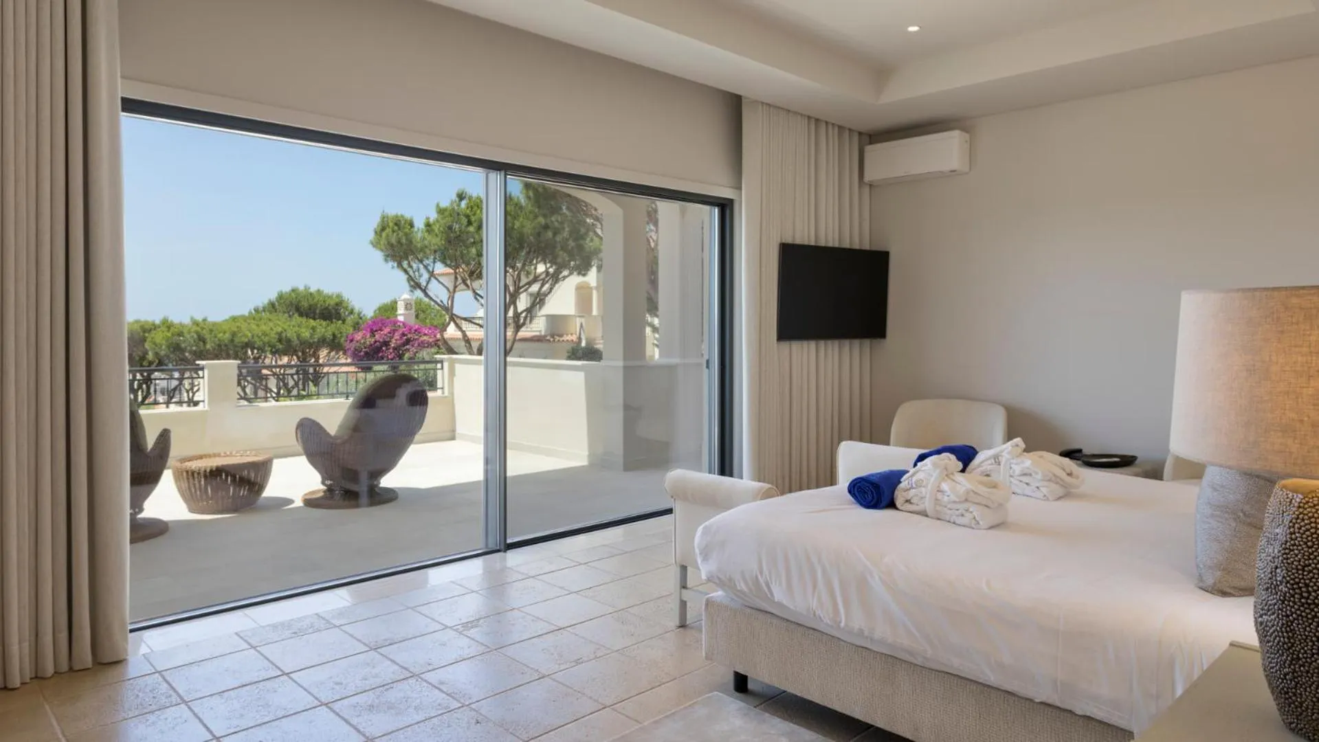 Bedroom, Bed in Dunas Douradas Beach Club