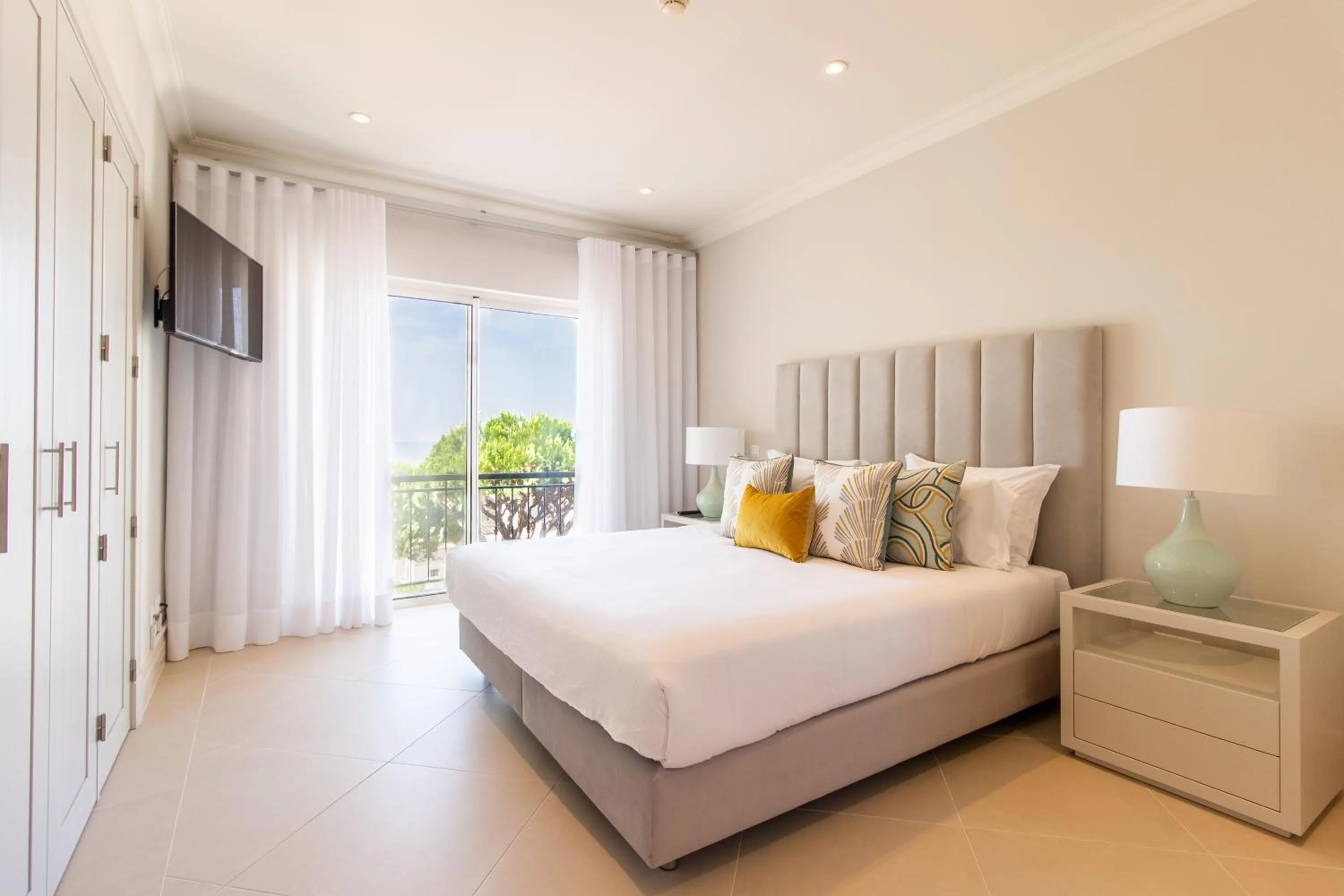 Bedroom, Bed in Dunas Douradas Beach Club