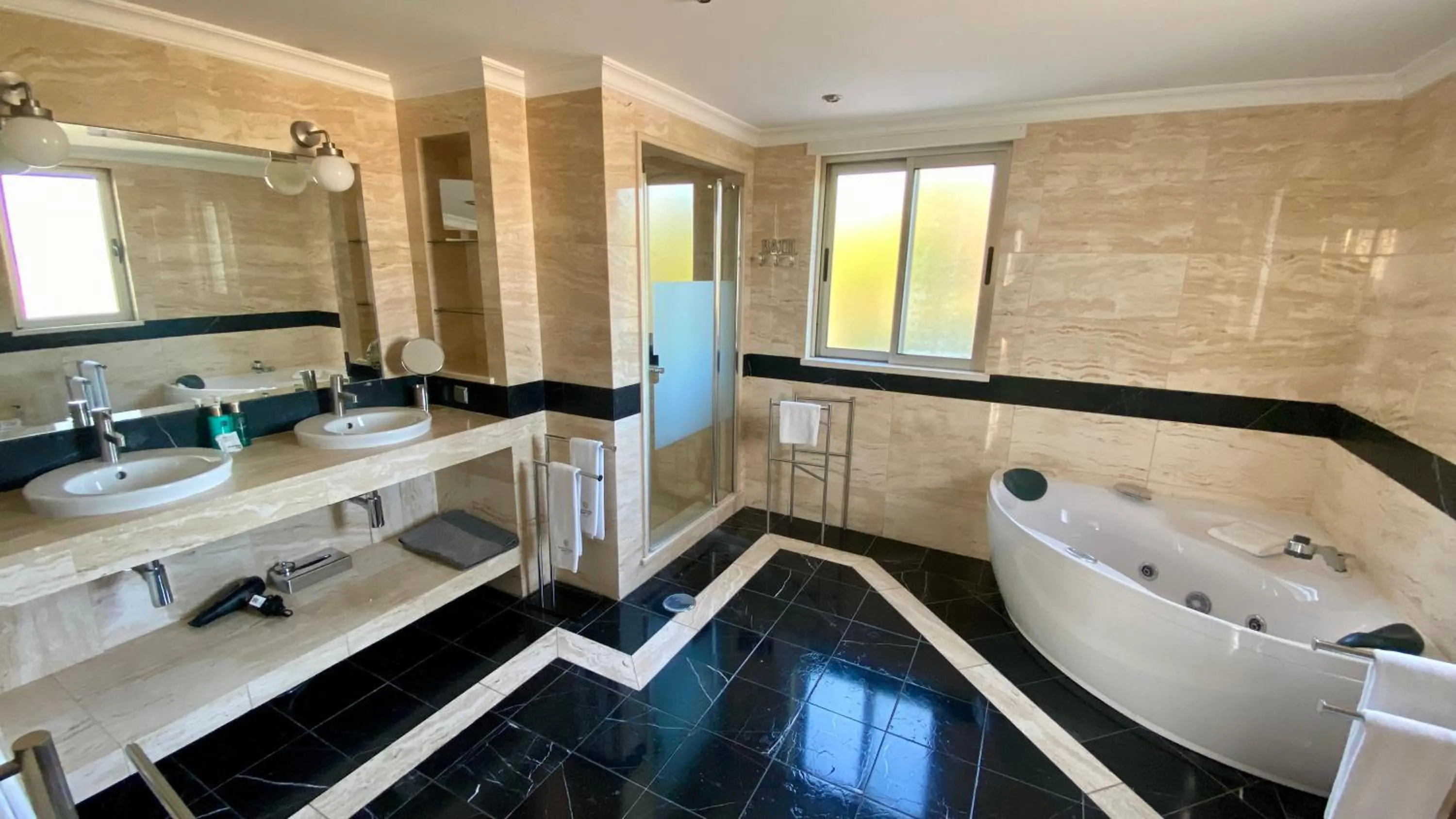 Bathroom in Dunas Douradas Beach Club