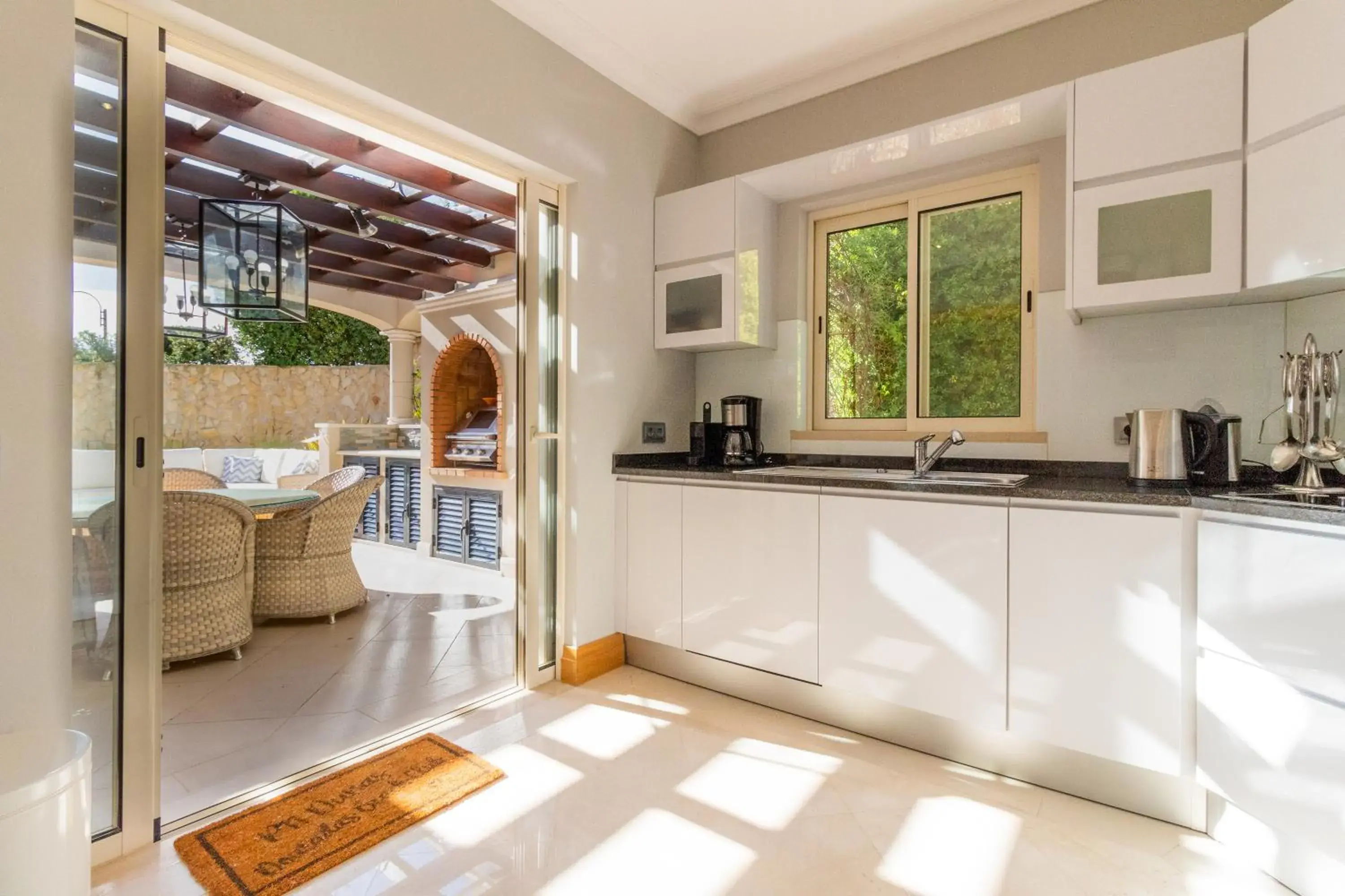 Three-Bedroom Apartment with Hot Tub Garden in Dunas Douradas Beach Club Three-Bedroom Apartment with Hot Tub Garden in Dunas Douradas Beach Club