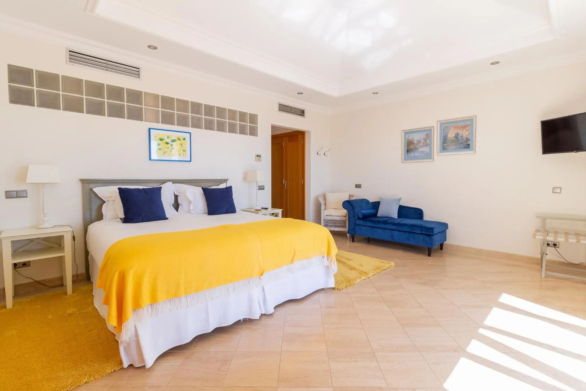 Bedroom, Bed in Dunas Douradas Beach Club