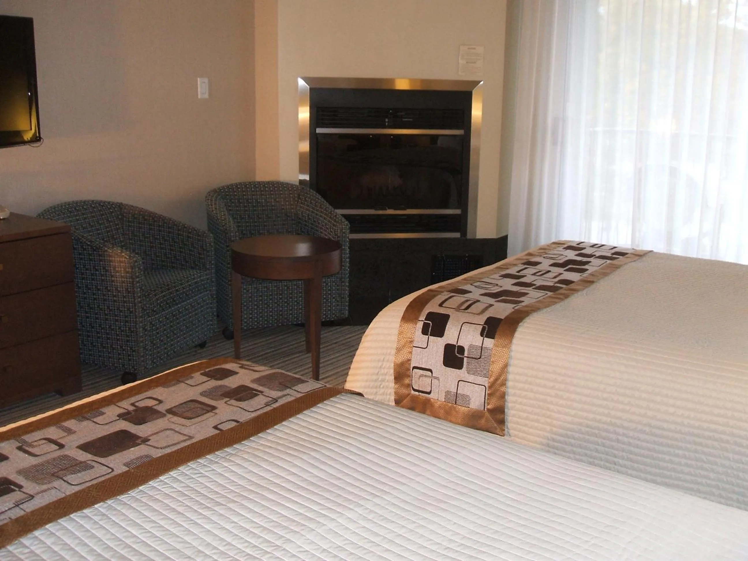 Bed in Excelsior Hôtel Spa Sainte-Adèle