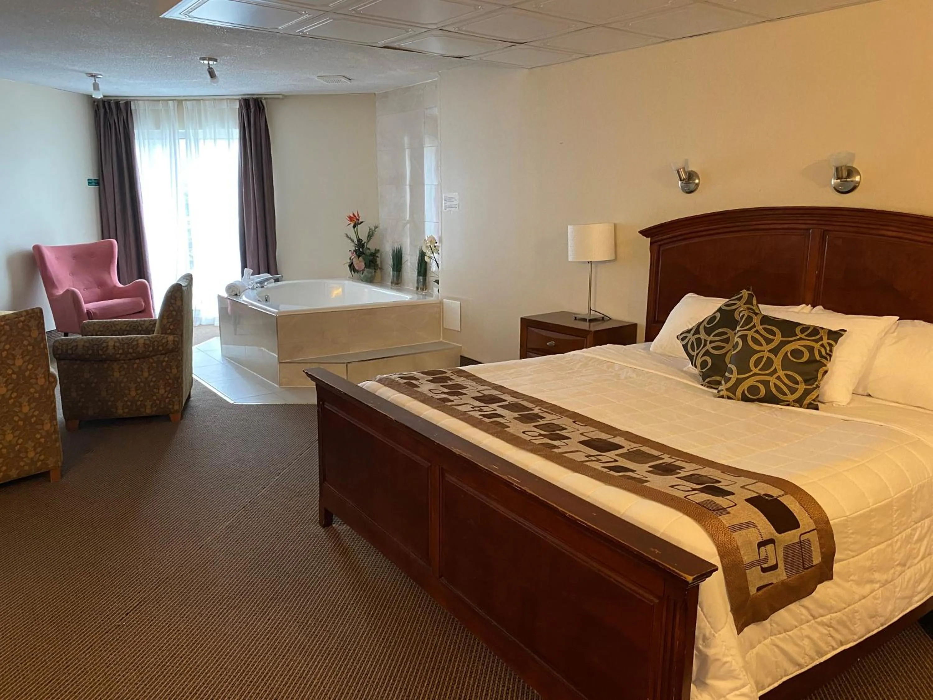 Bed in Excelsior Hôtel Spa Sainte-Adèle