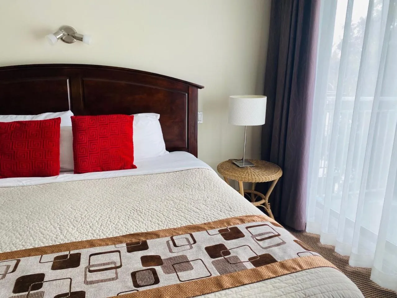 Bed in Excelsior Hôtel Spa Sainte-Adèle