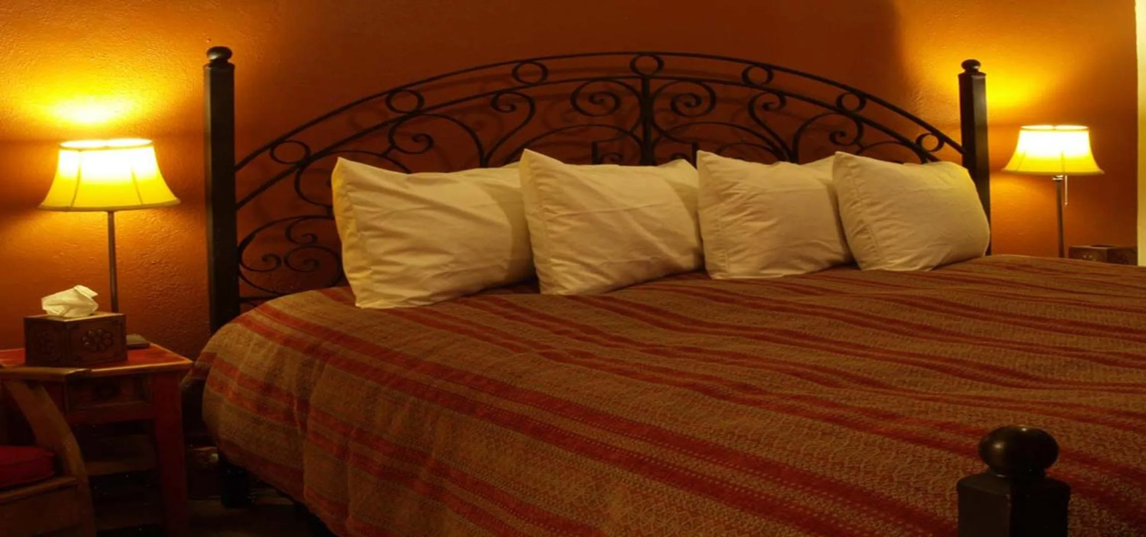 Bed in Santa Fe Bed & Breakfast