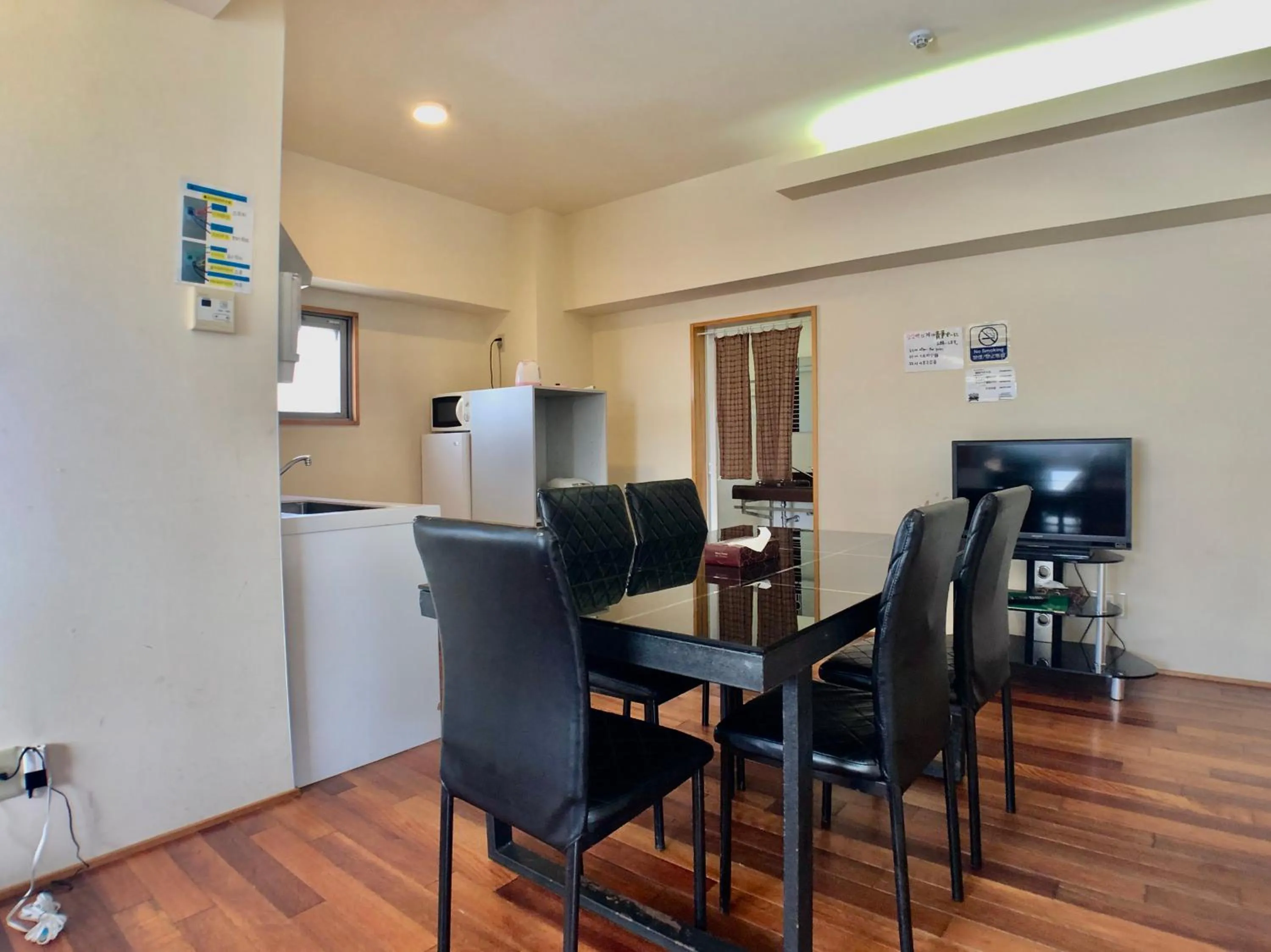 Photo of the whole room in robcondロブコンド