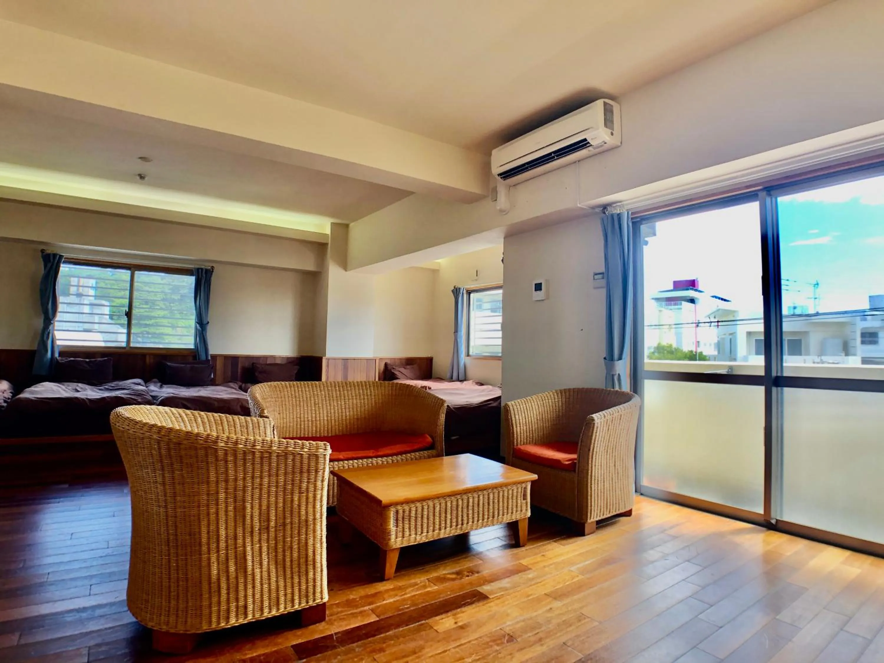 Photo of the whole room in robcondロブコンド