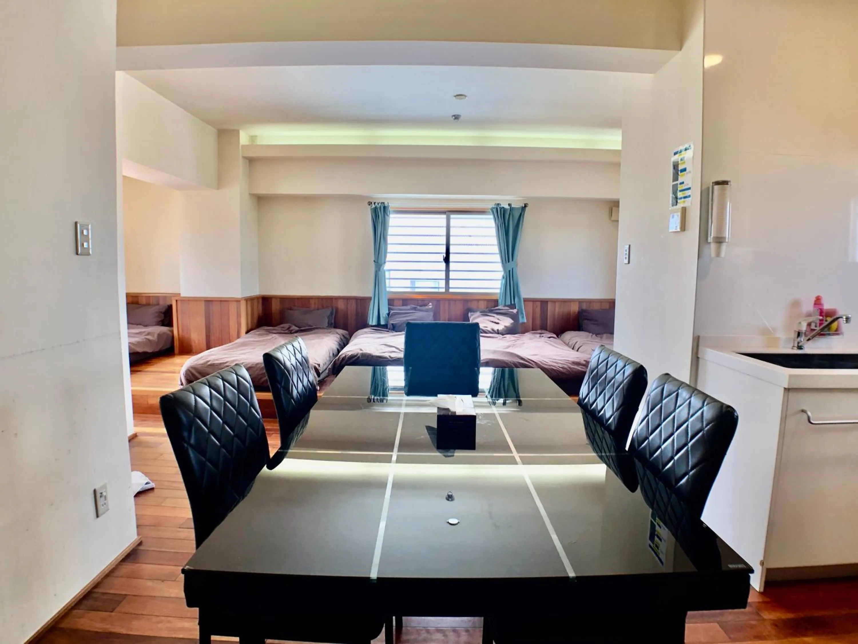 Photo of the whole room in robcondロブコンド