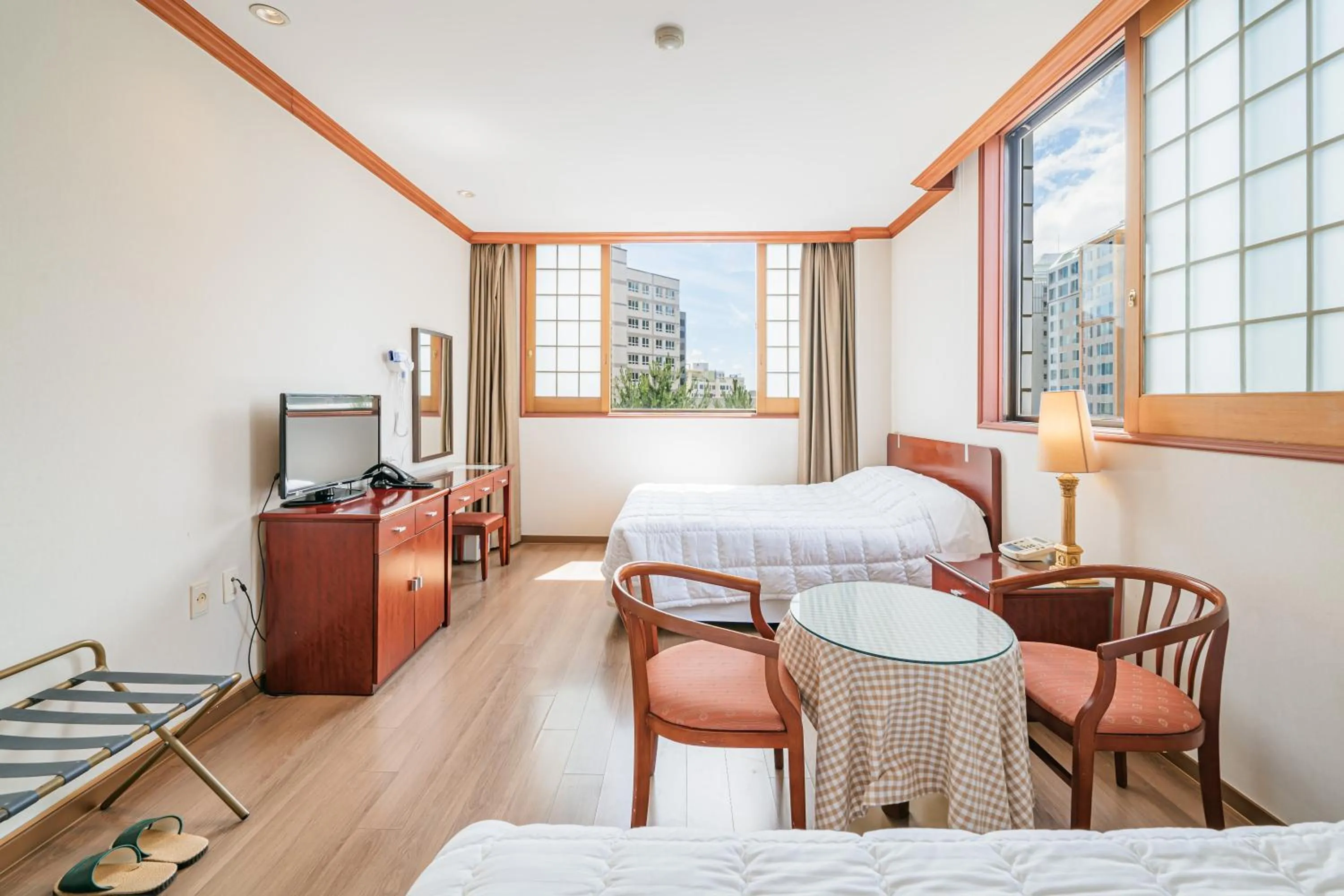 Bed in Samhaein Hotel