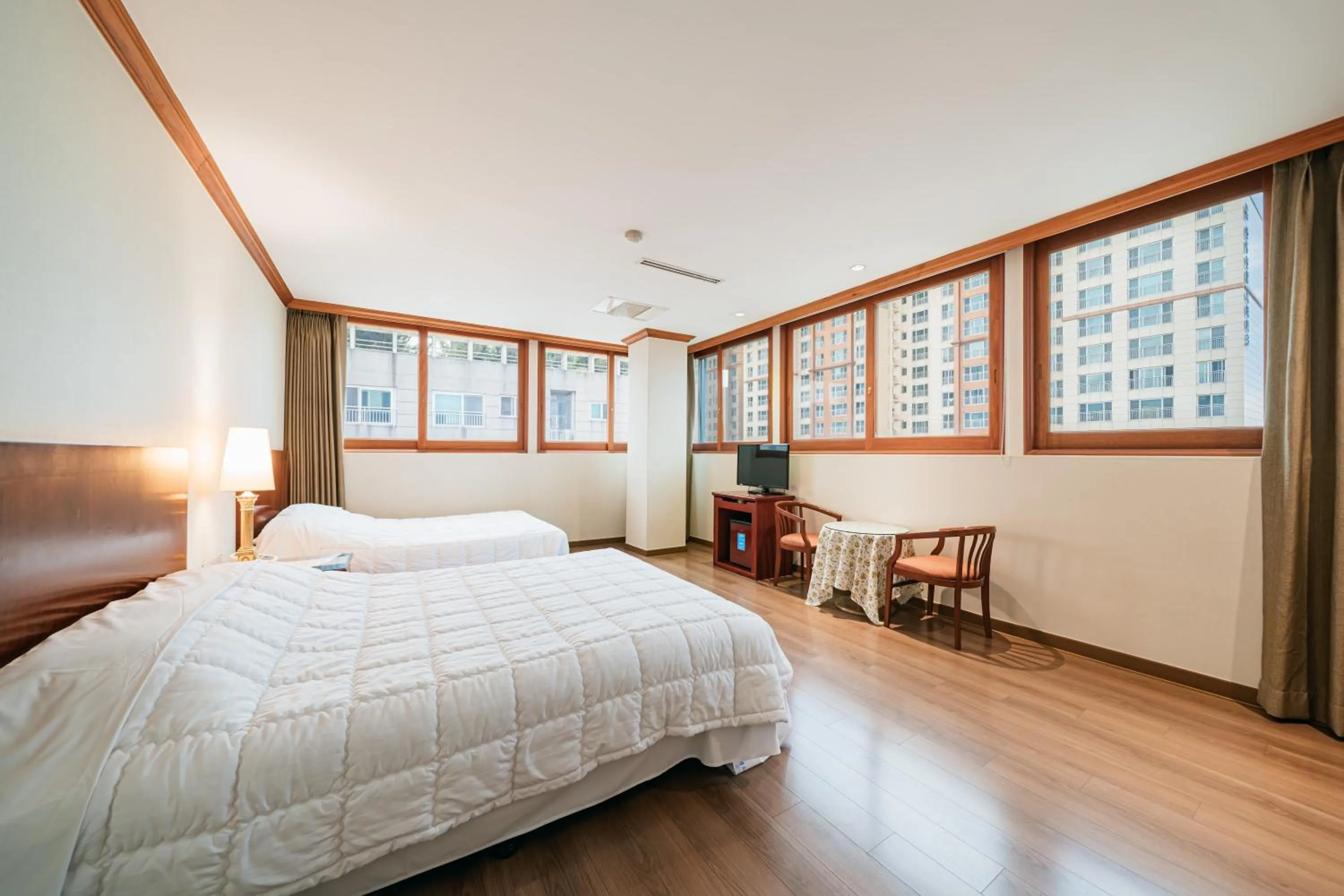 Photo of the whole room, Bed in Samhaein Hotel
