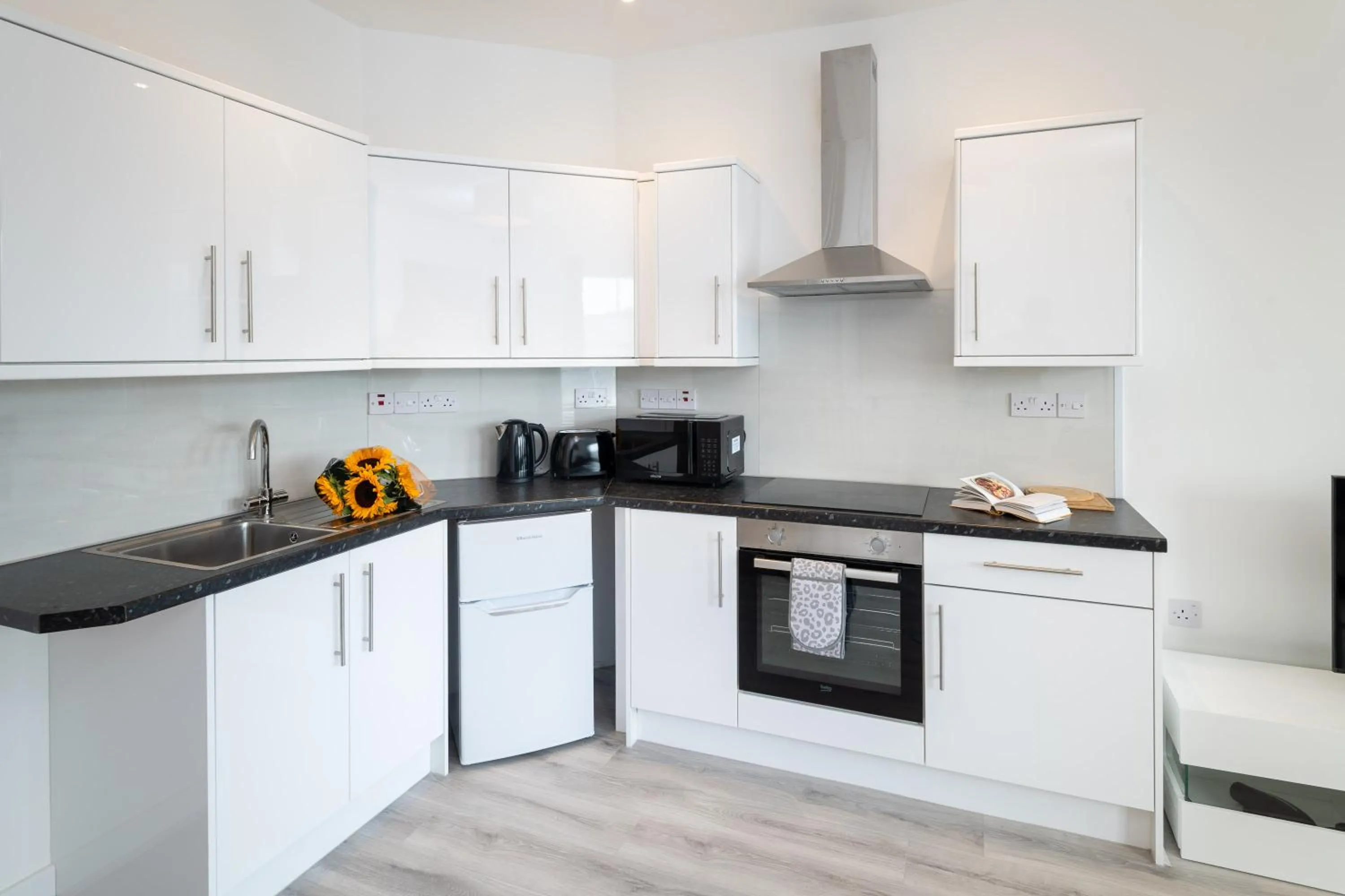 Kitchen or kitchenette in Trehawke House
