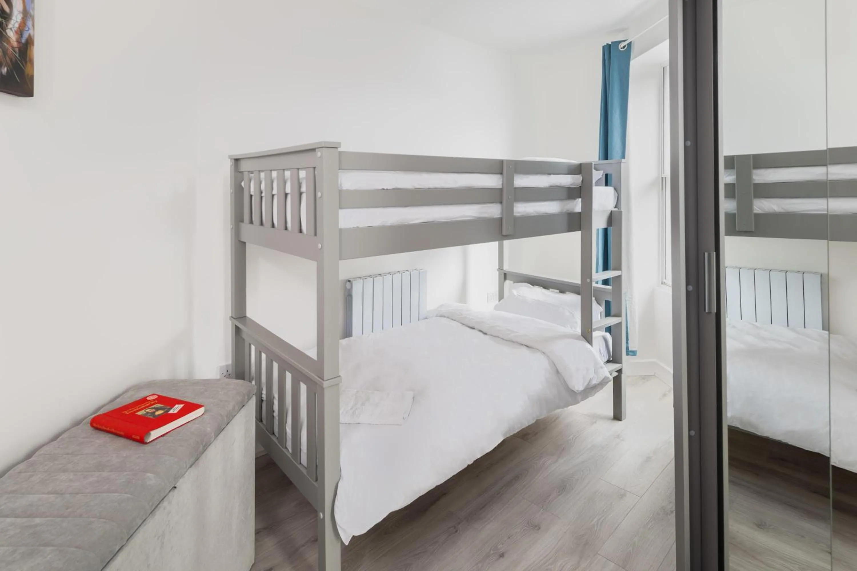 Bedroom, Bed in Trehawke House