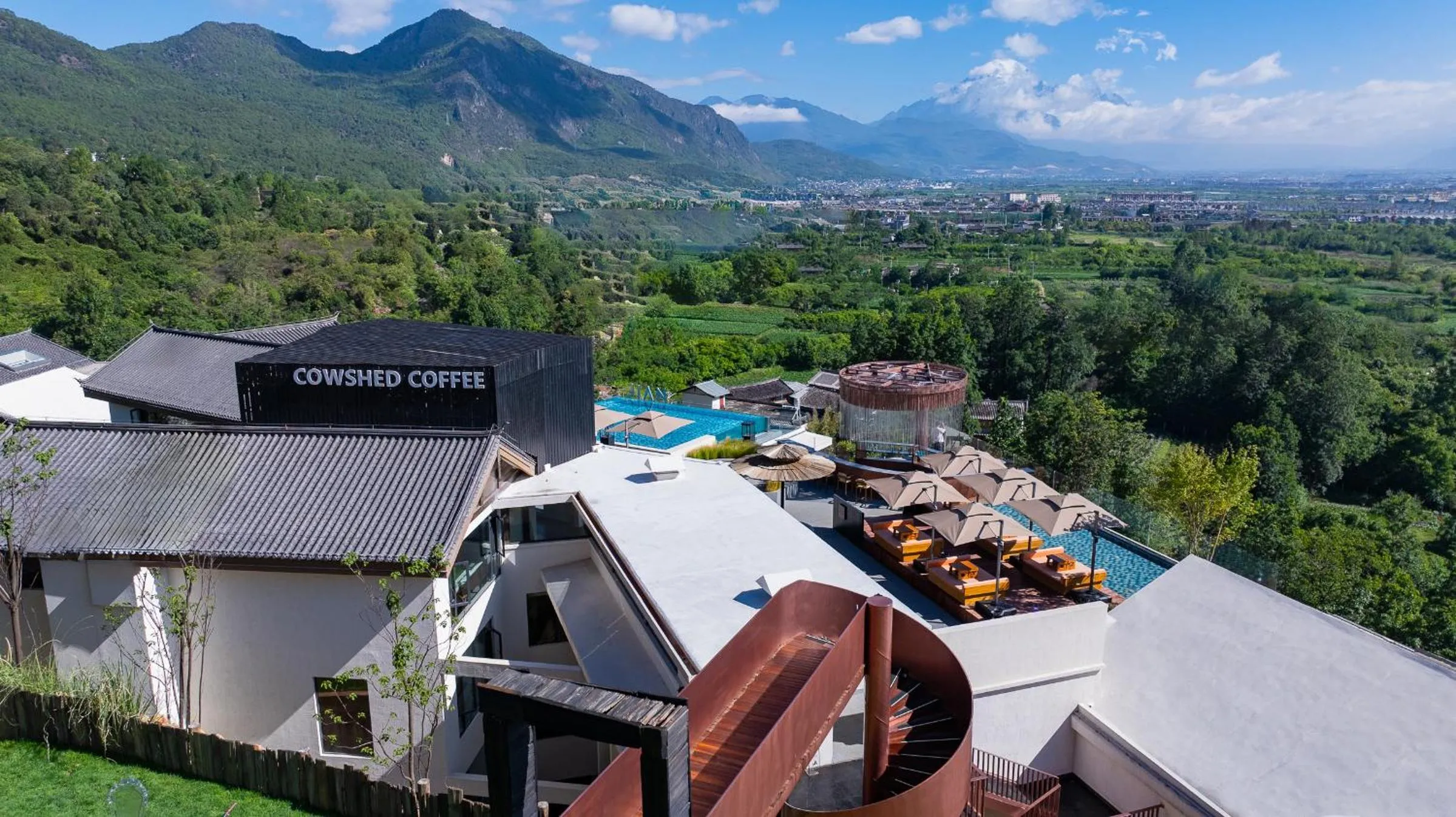 Property building in Lijiang jijian Xiangwang SOOOAN Luxury Resort Hotel