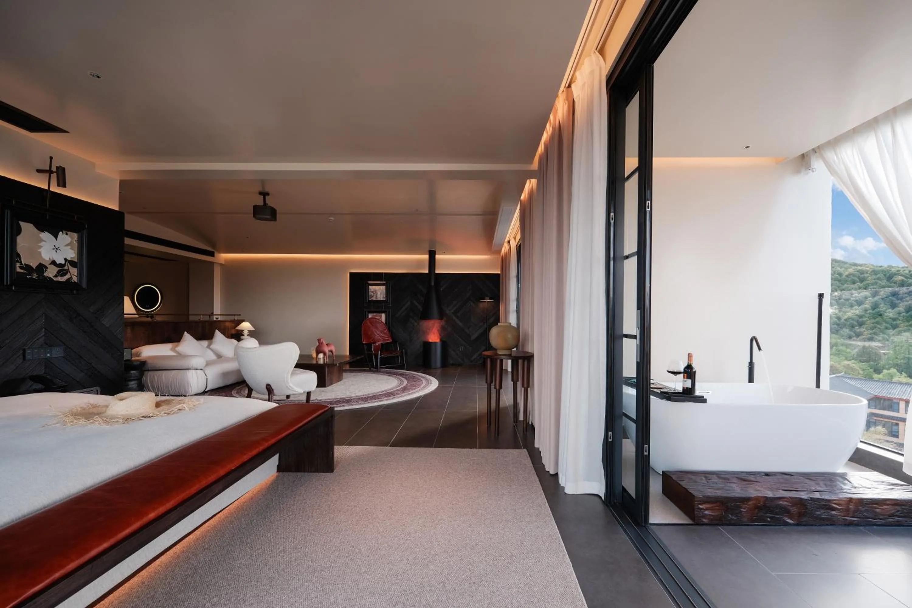 Bed in Lijiang jijian Xiangwang SOOOAN Luxury Resort Hotel
