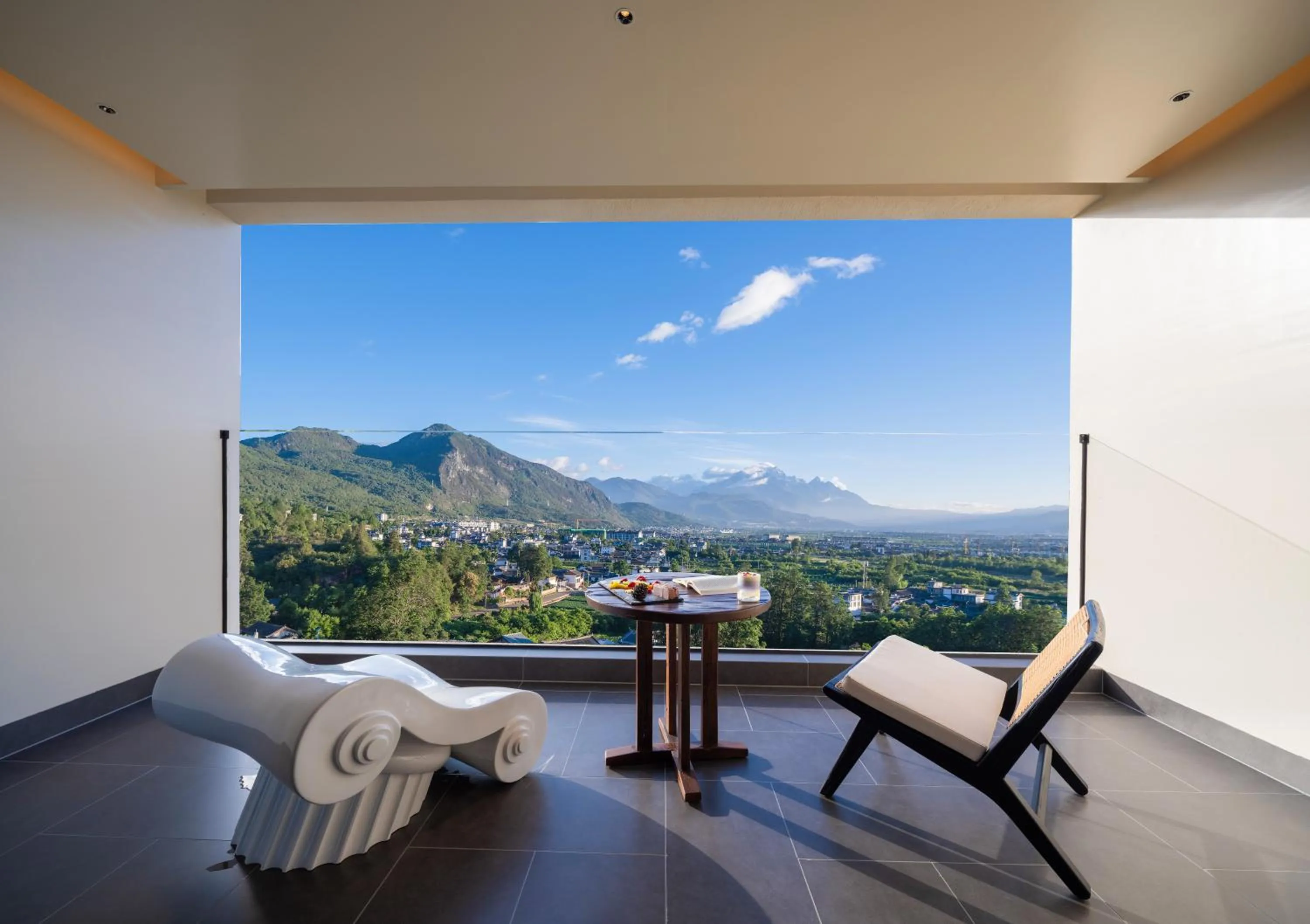 Nearby landmark in Lijiang jijian Xiangwang SOOOAN Luxury Resort Hotel
