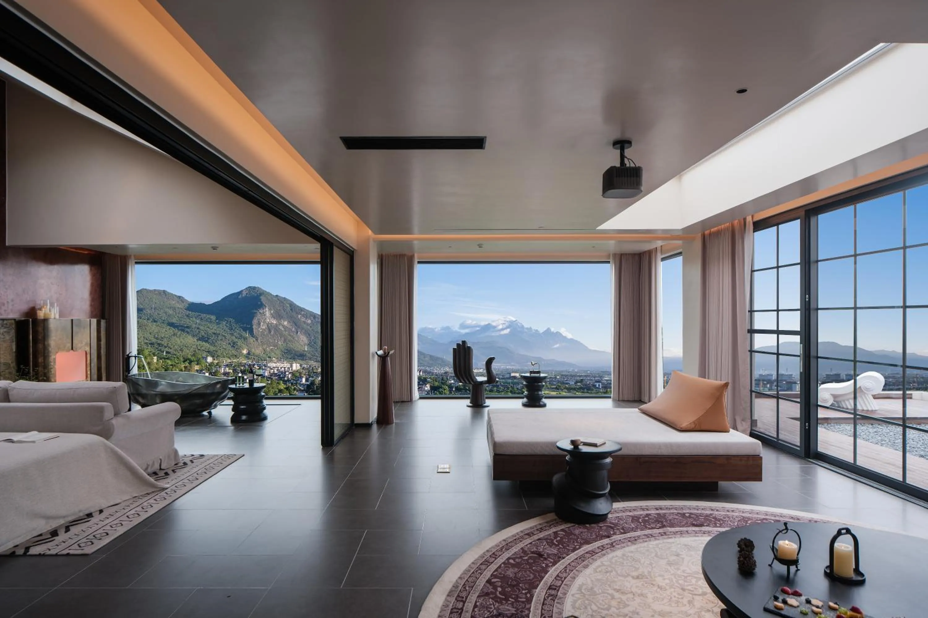 Photo of the whole room in Lijiang jijian Xiangwang SOOOAN Luxury Resort Hotel